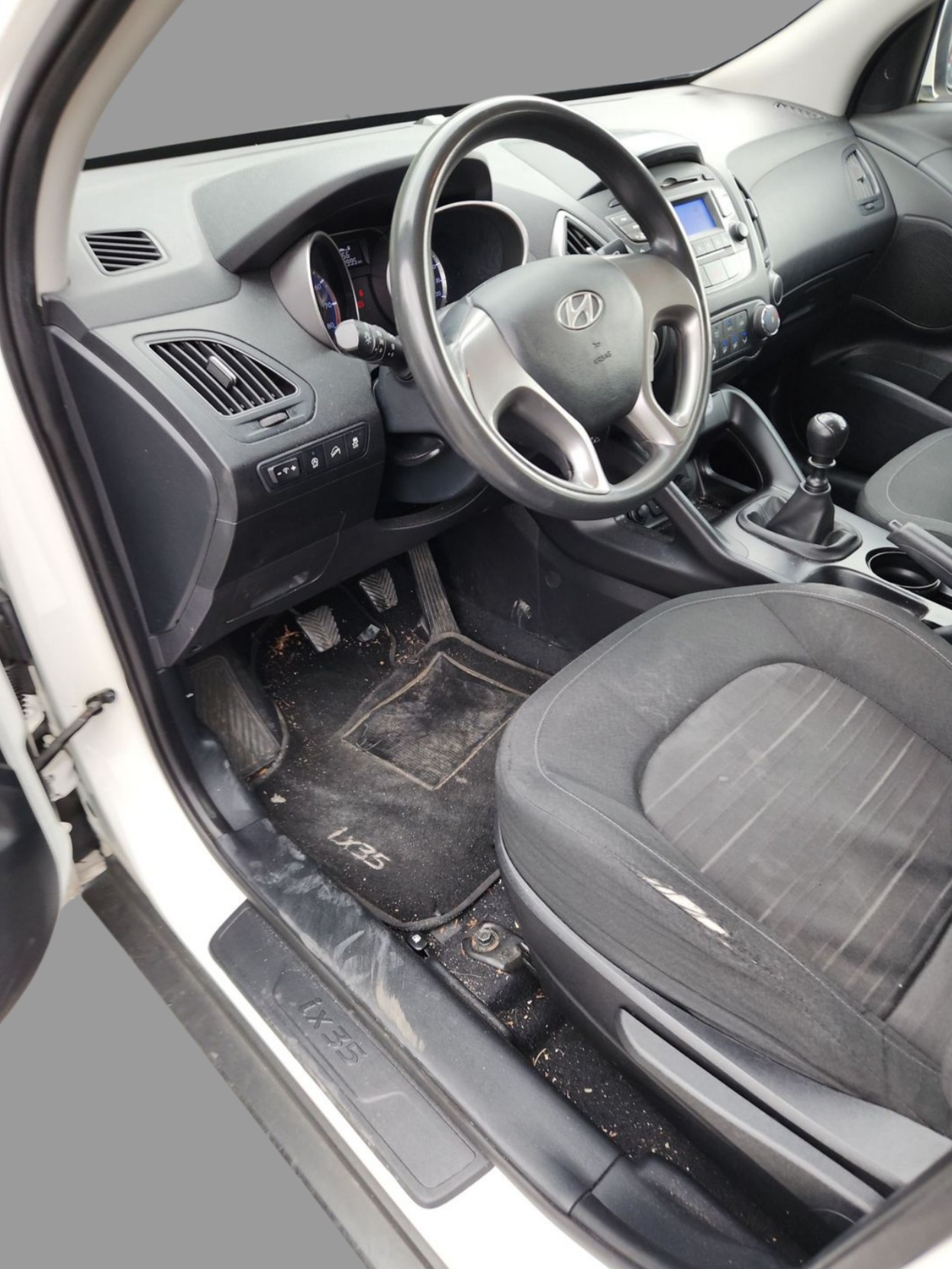 HYUNDAI iX 35 1.6 GDI Comfort 2WD-image-12