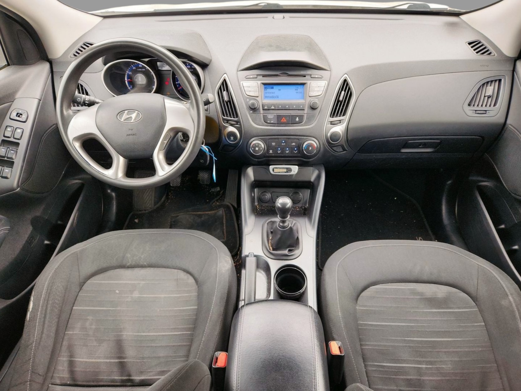HYUNDAI iX 35 1.6 GDI Comfort 2WD-image-9