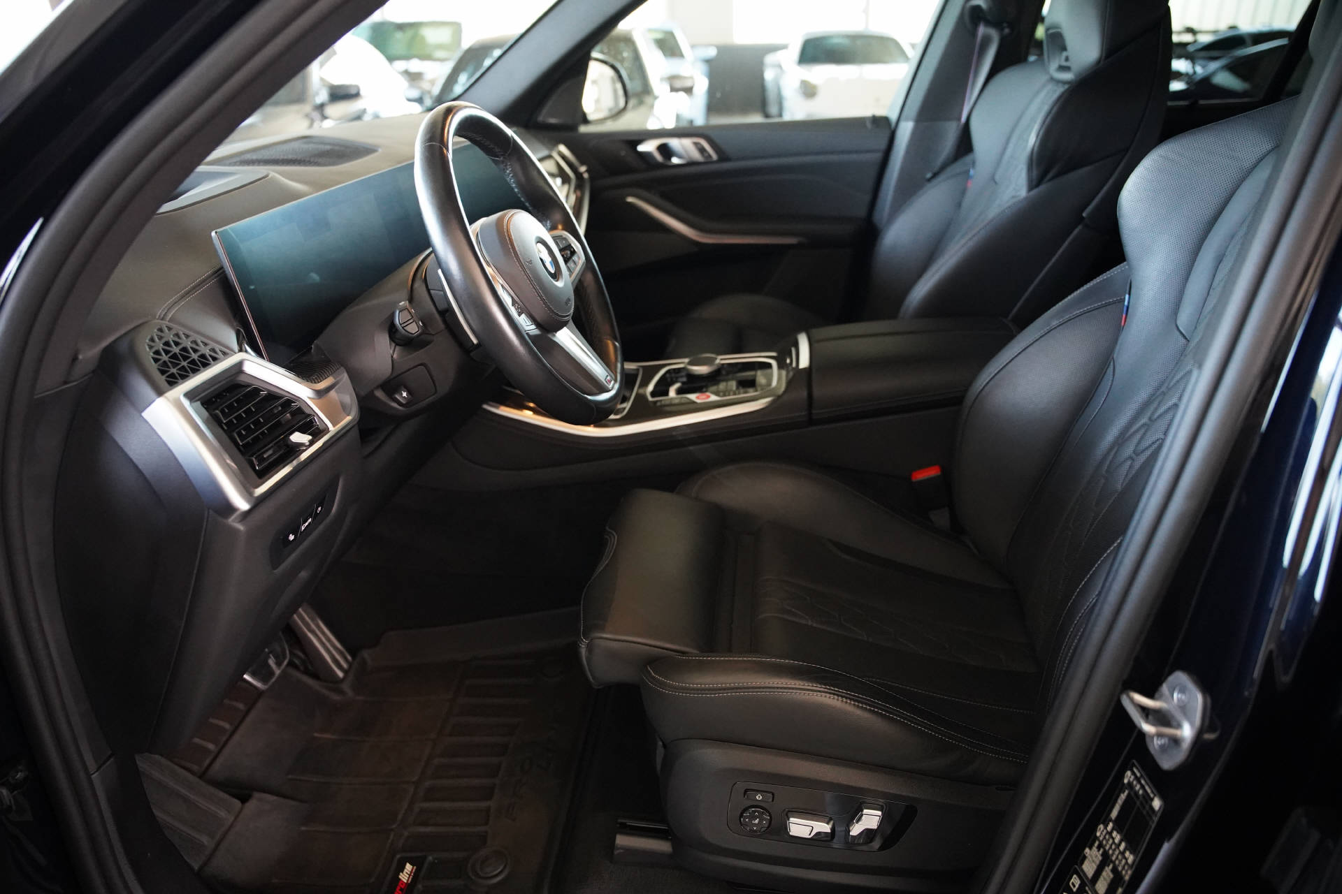 BMW X5 xDrive 48V 40d M Sport Pro Steptronic-image-7