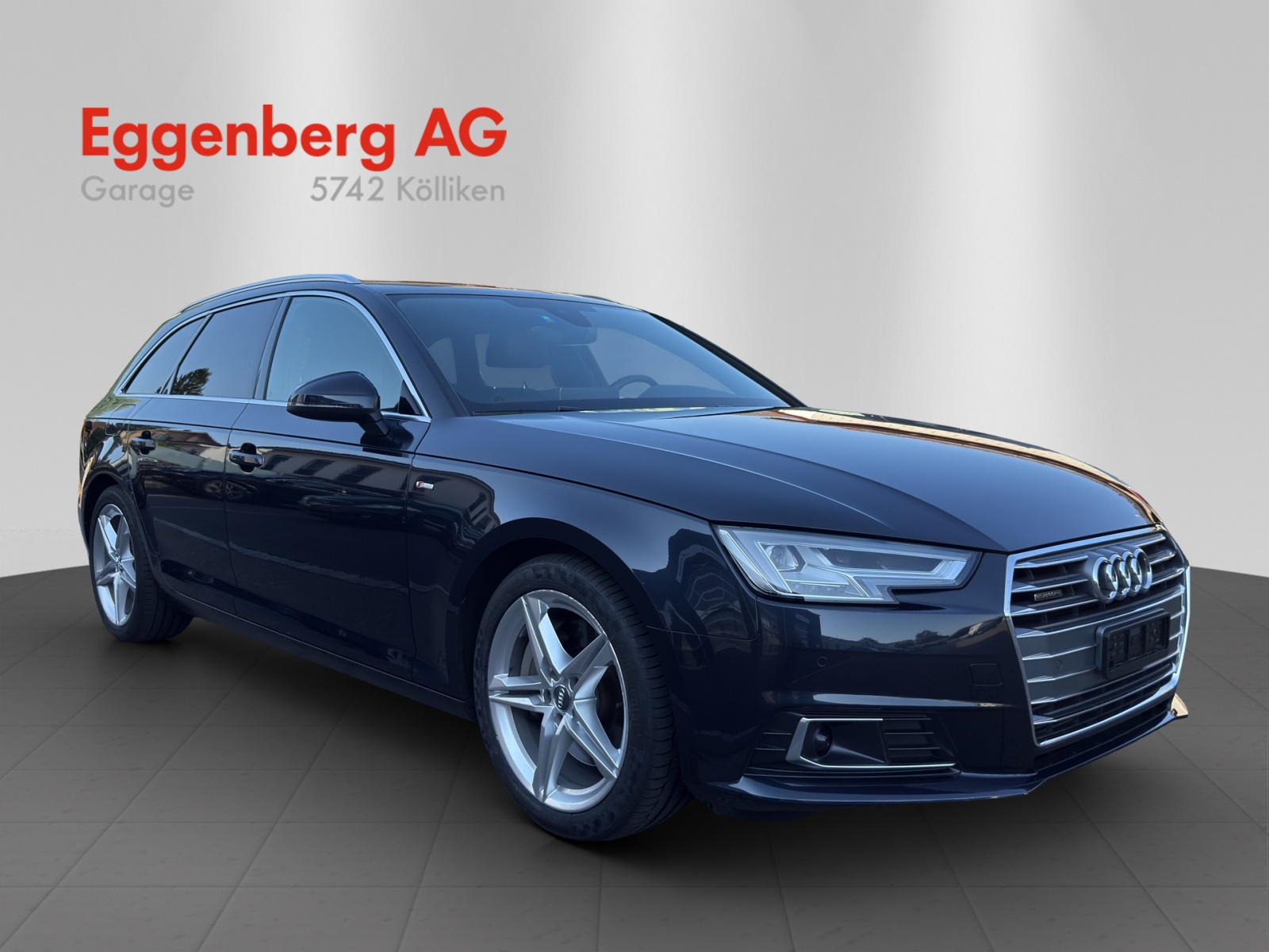 AUDI A4 Avant 2.0 TFSI Sport quattro S-tronic, Mondscheinblau Metallic, 8-fach bereift-image-6