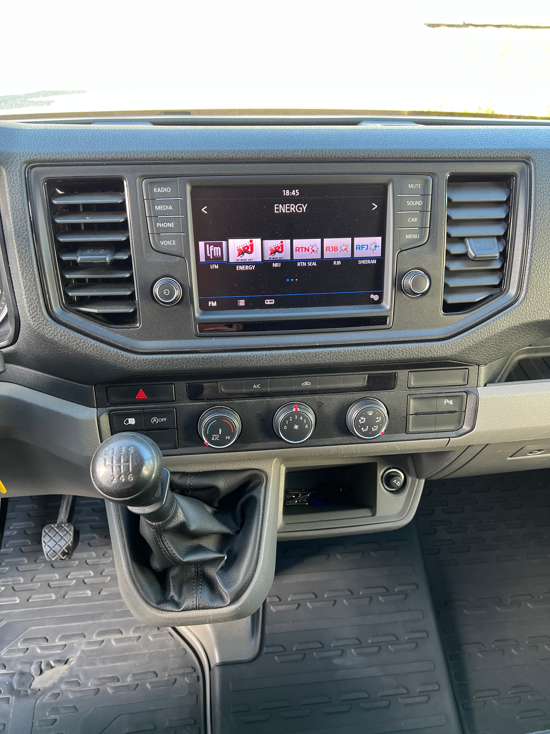 VW Crafter 35 2.0 BiTDI Entry L3-image-9
