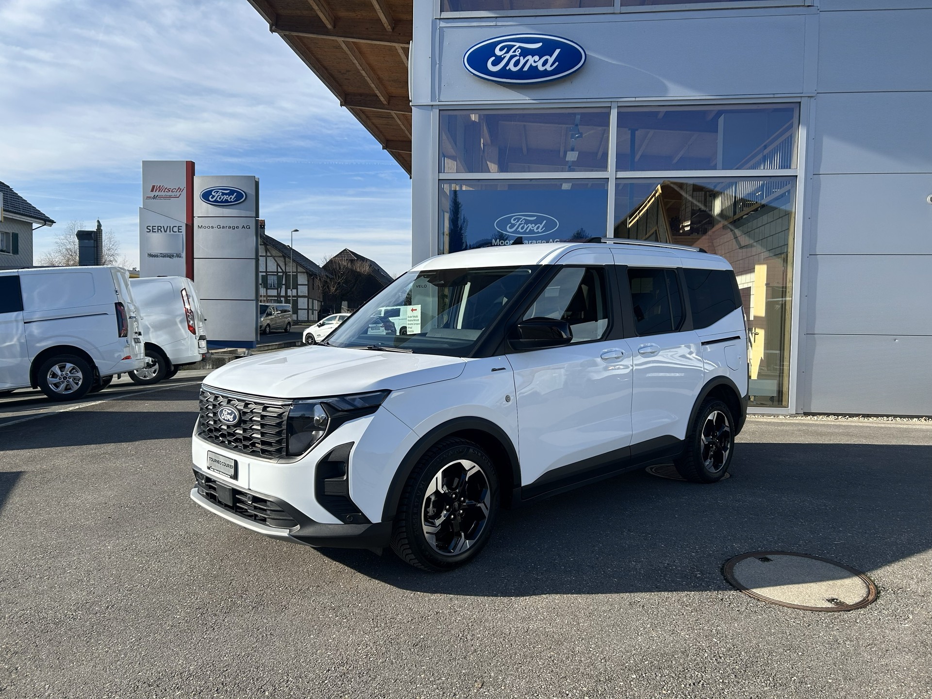 FORD Tourneo Courier 1.0 EcoBoost Active Automat-image-0