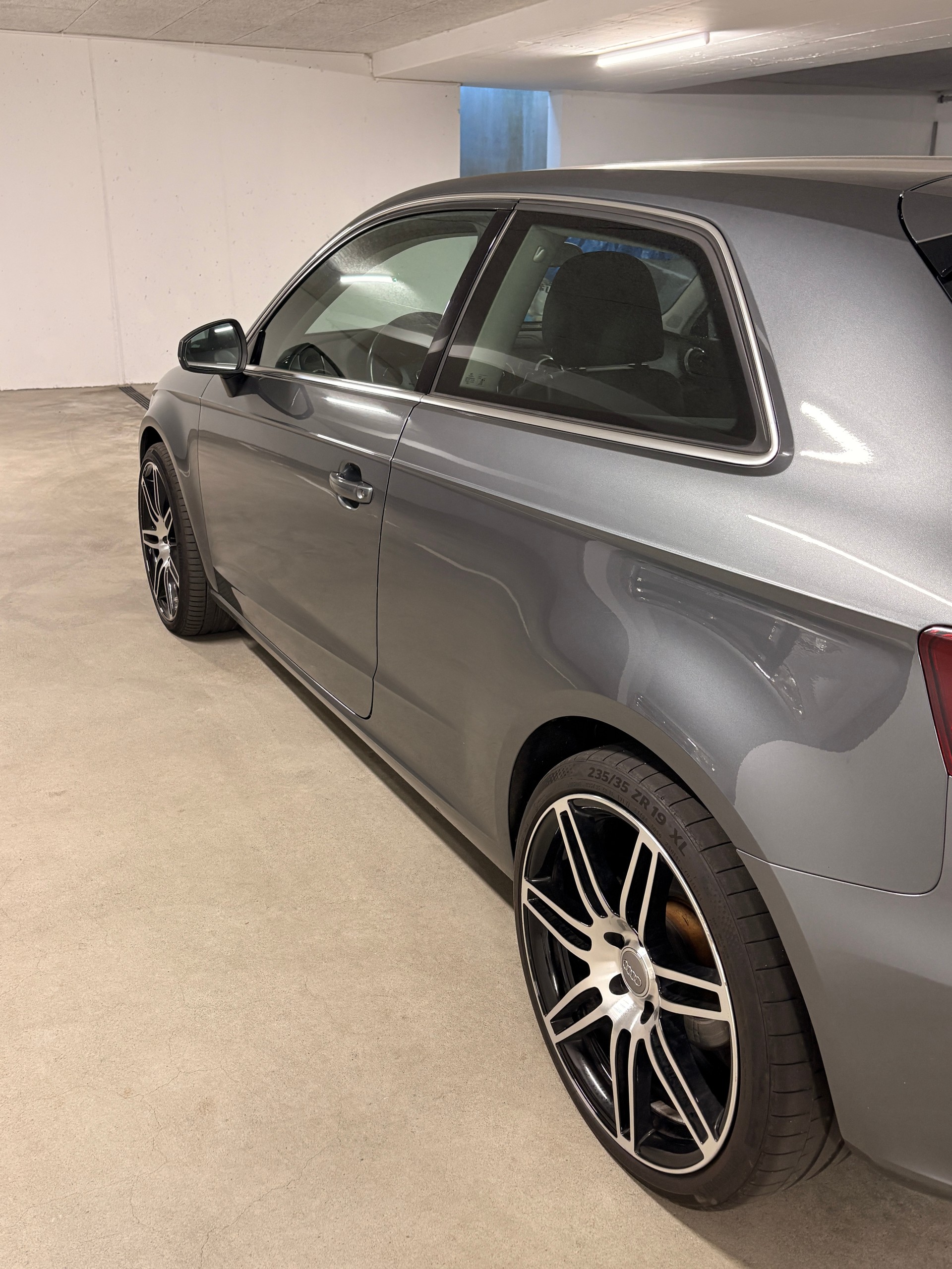 AUDI 2.0 TDI 150 Ambiente-image-2