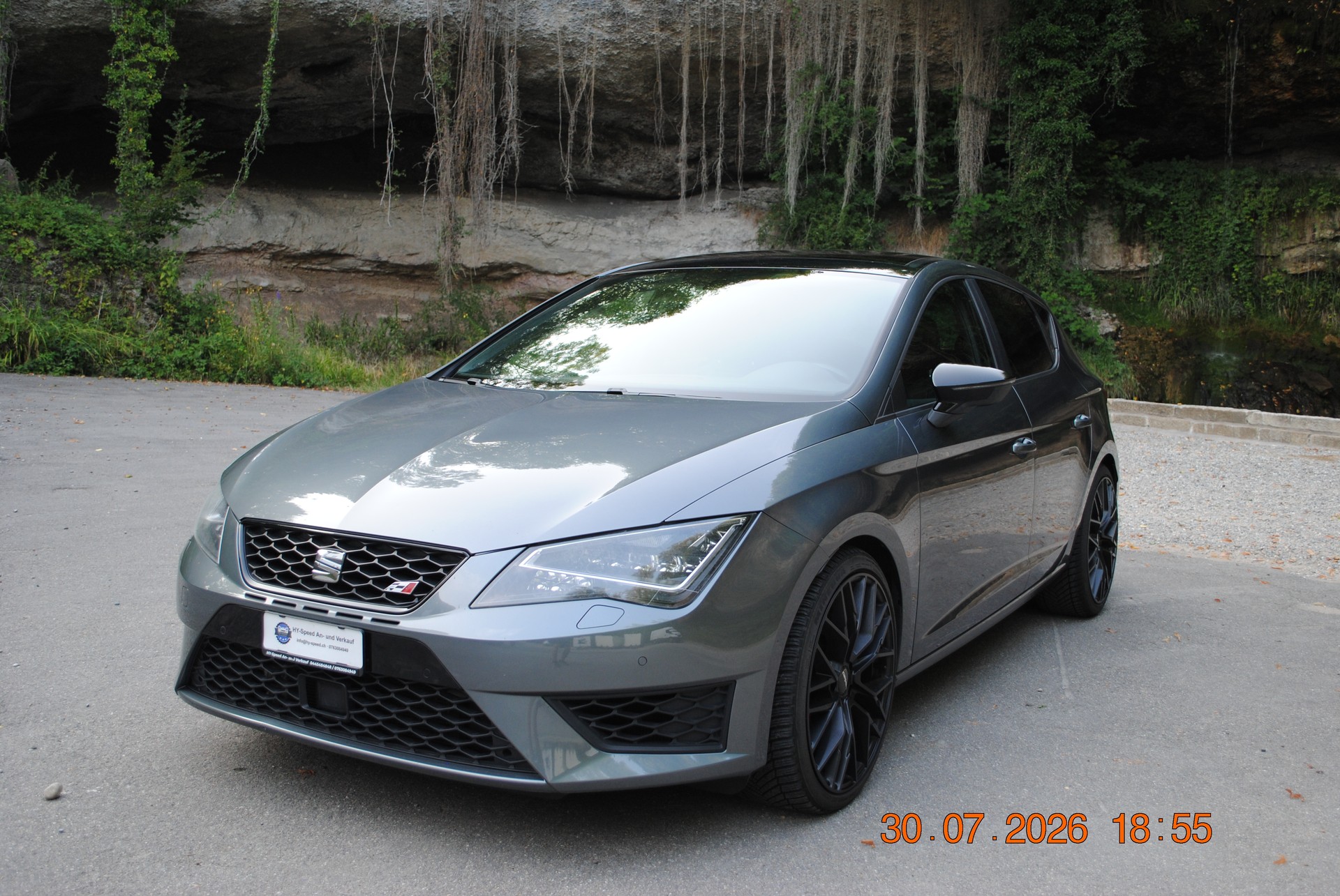 SEAT Leon 2.0 TSI Cupra 290 DSG-image-1