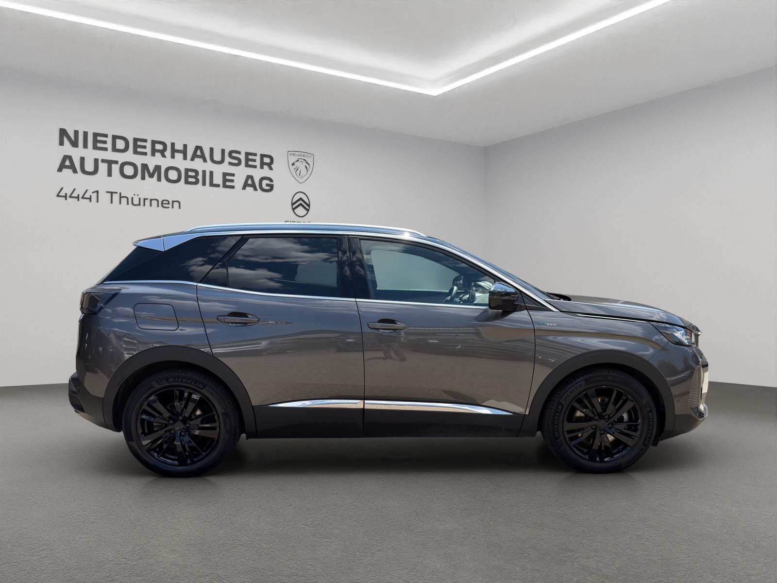 PEUGEOT 3008 1.6 Plug-in Hybrid GT-image-1