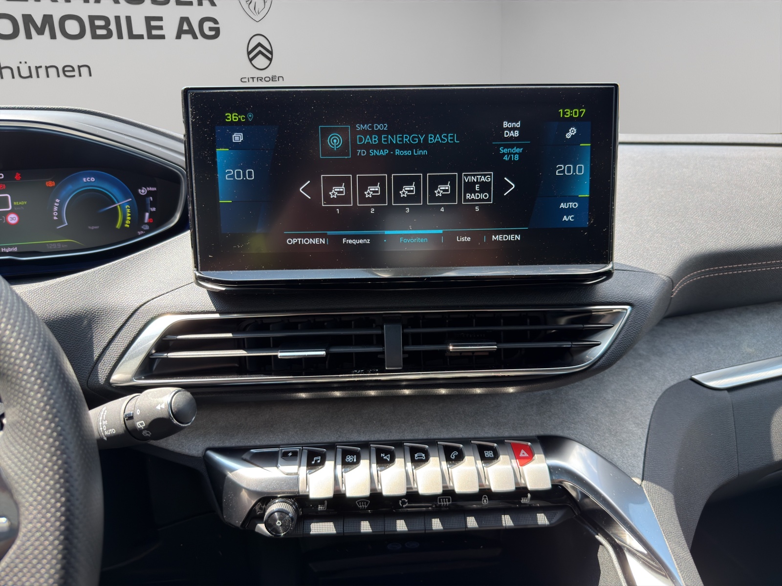 PEUGEOT 3008 1.6 Plug-in Hybrid GT-image-7
