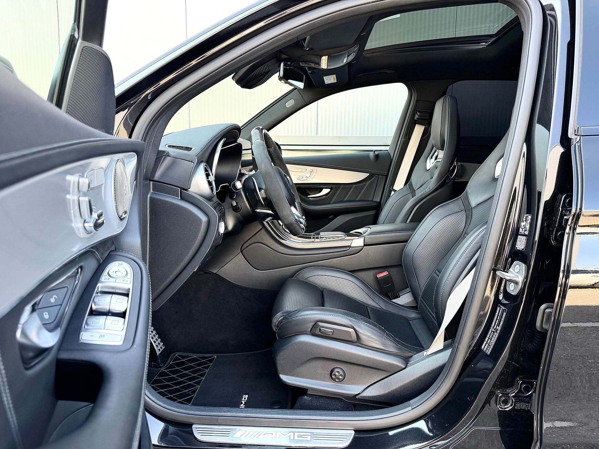MERCEDES-BENZ GLC 63 S AMG 4m+-image-10