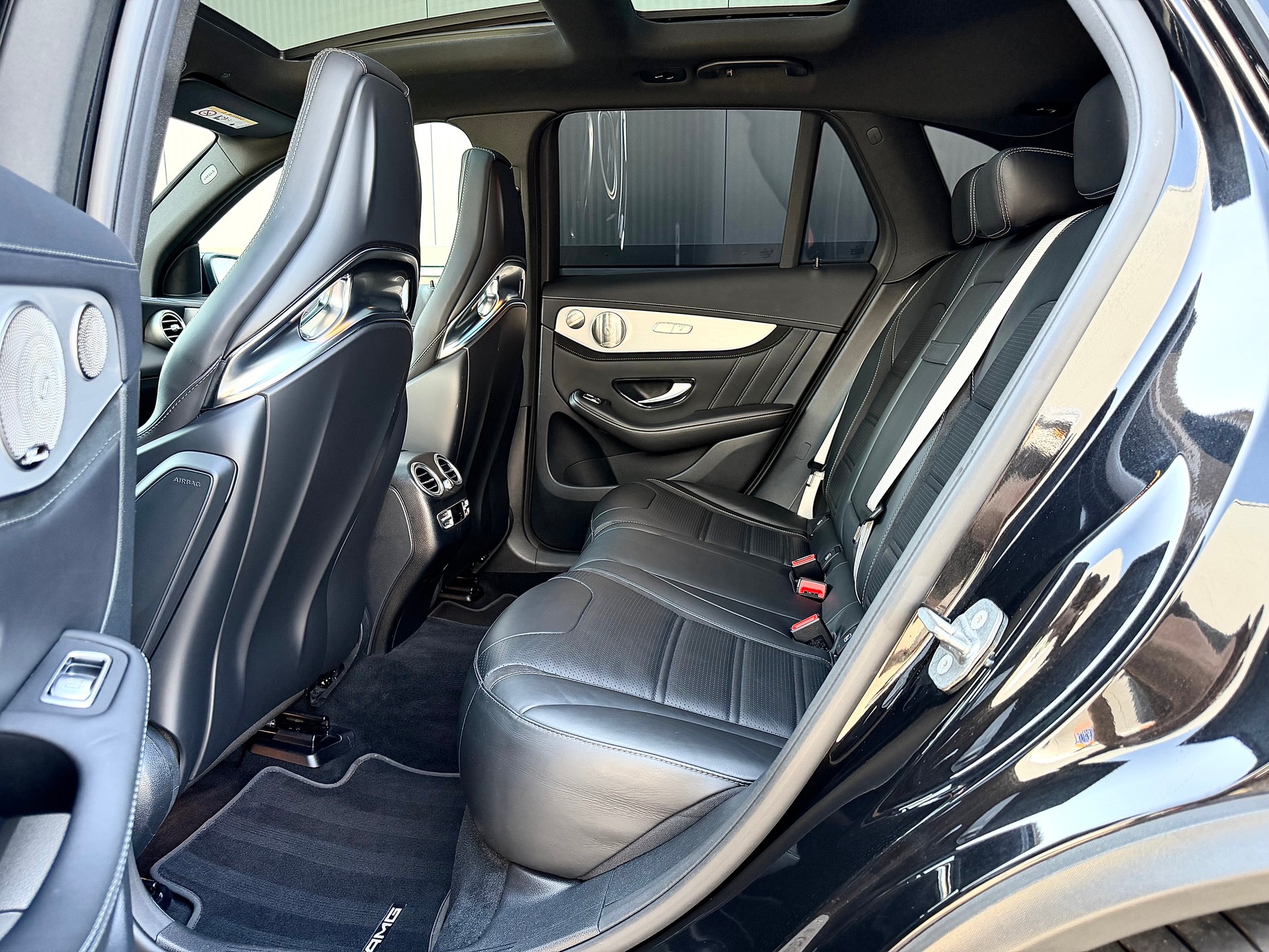 MERCEDES-BENZ GLC 63 S AMG 4m+-image-9