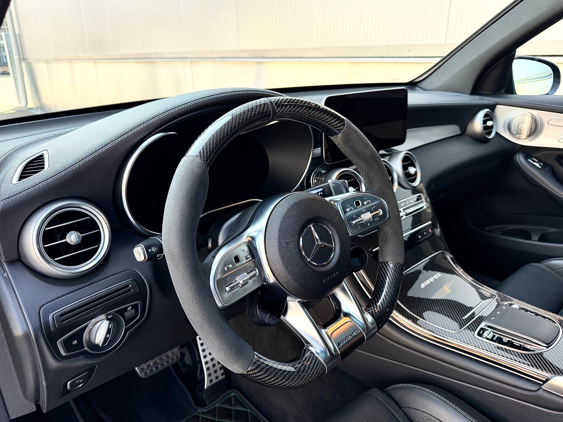 MERCEDES-BENZ GLC 63 S AMG 4m+-image-11