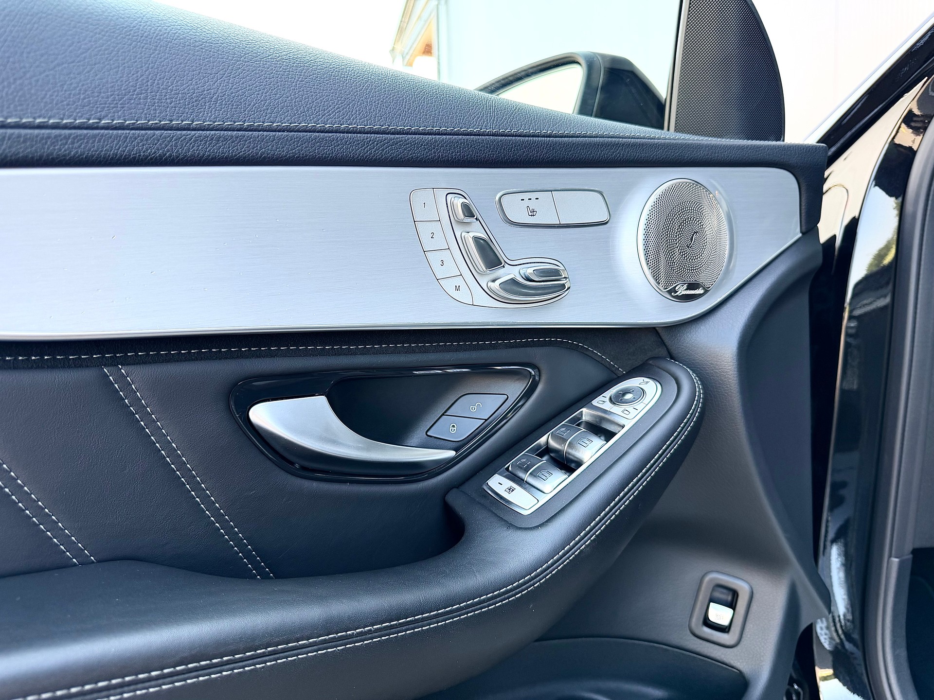 MERCEDES-BENZ GLC 63 S AMG 4m+-image-15