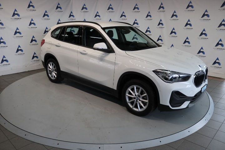 BMW X1 xDrive 18d Steptronic-image-26