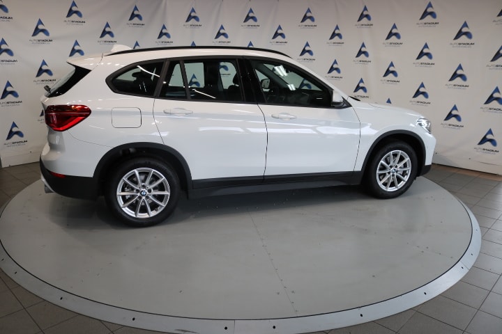 BMW X1 xDrive 18d Steptronic-image-23