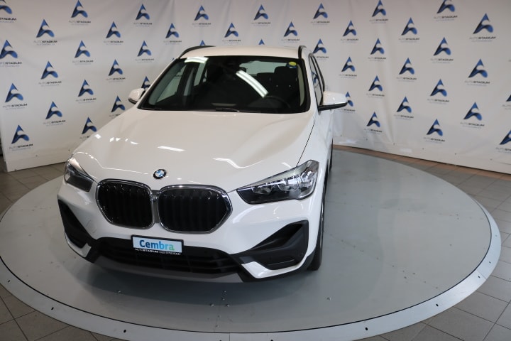 BMW X1 xDrive 18d Steptronic-image-8