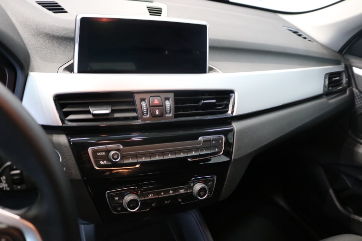 BMW X1 xDrive 18d Steptronic-image-32