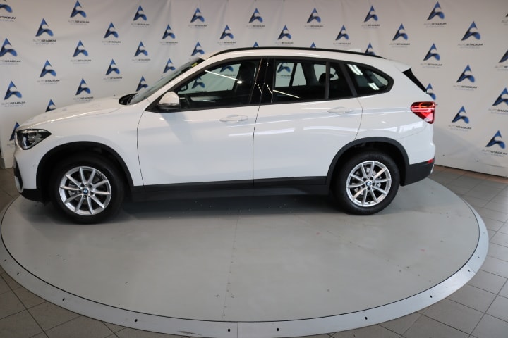 BMW X1 xDrive 18d Steptronic-image-13