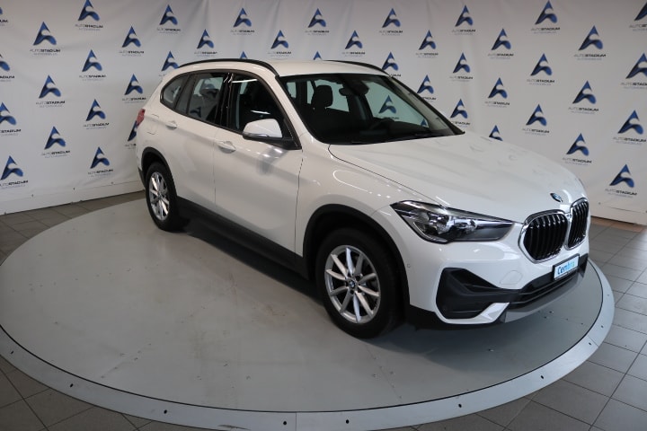BMW X1 xDrive 18d Steptronic-image-27