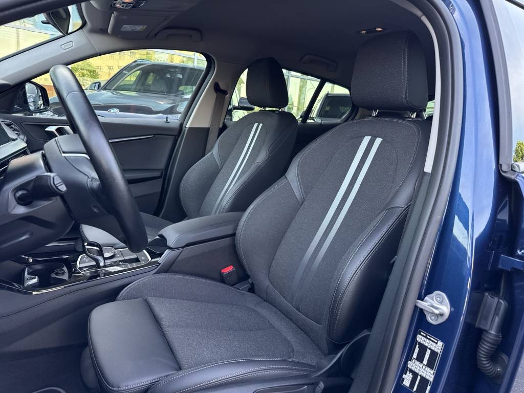 BMW 118i Sport Line Steptronic-image-10