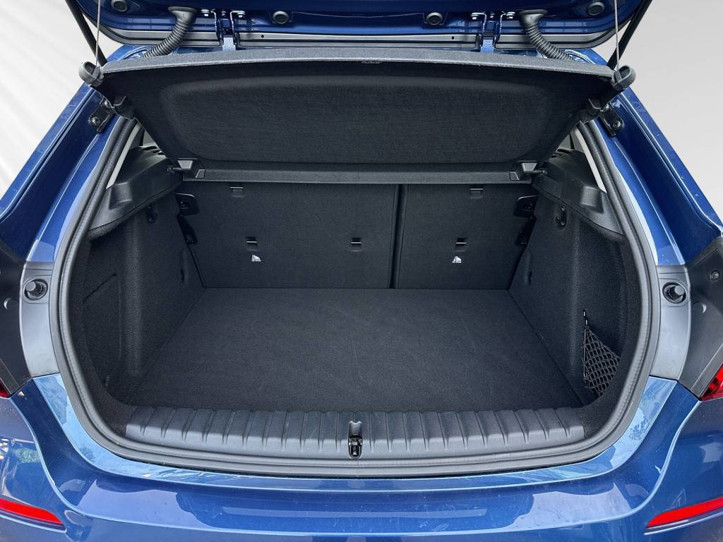 BMW 118i Sport Line Steptronic-image-8