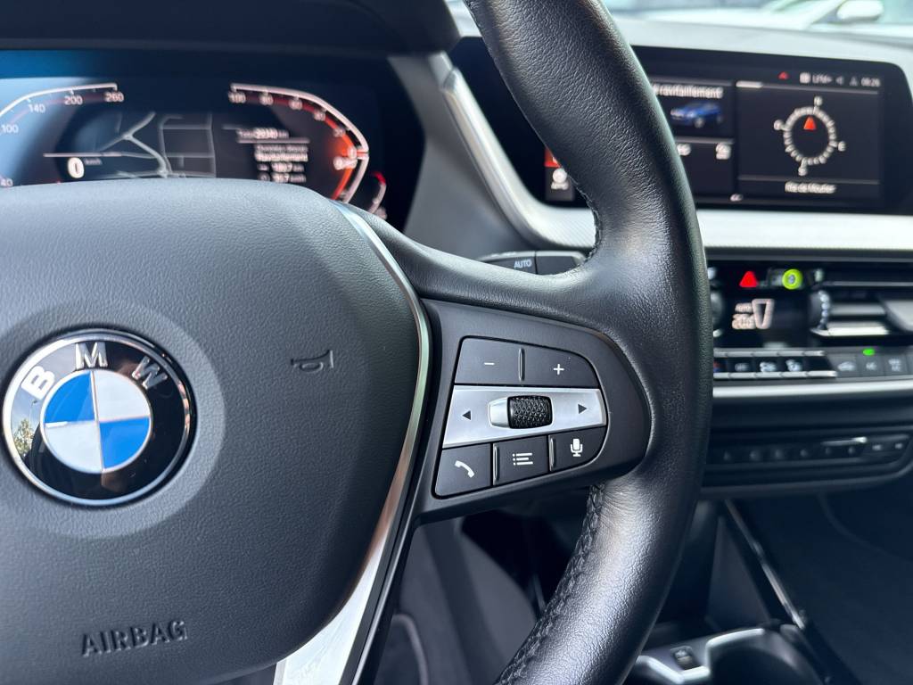 BMW 118i Sport Line Steptronic-image-16