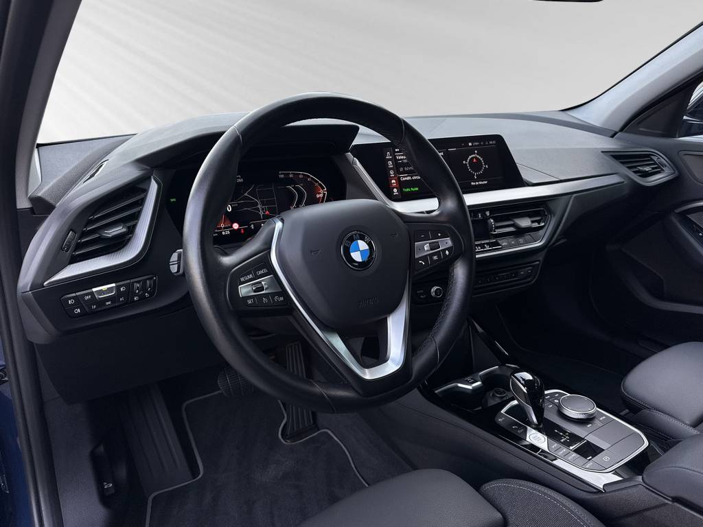 BMW 118i Sport Line Steptronic-image-4