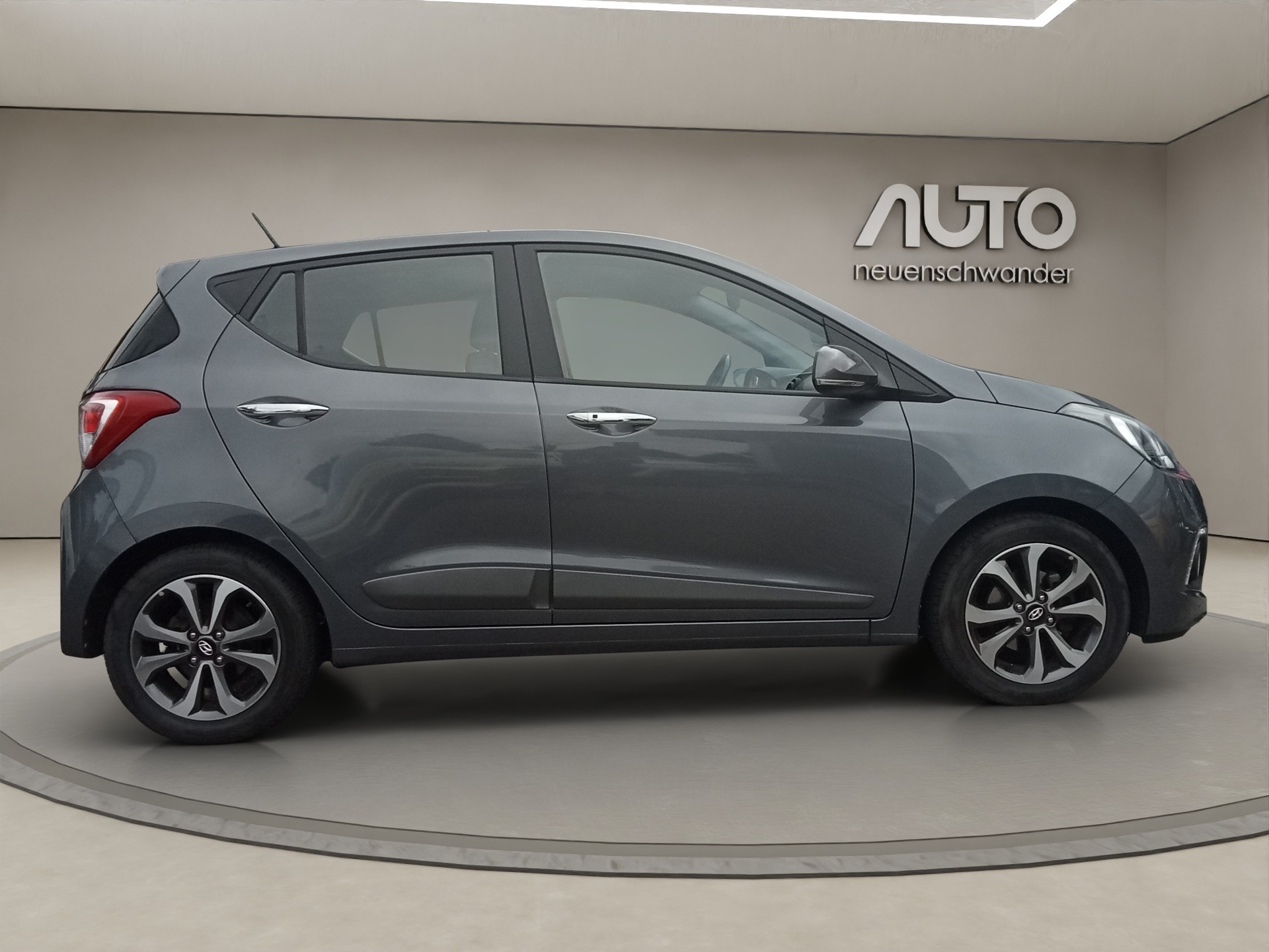 HYUNDAI i10 1.2 Premium-image-3