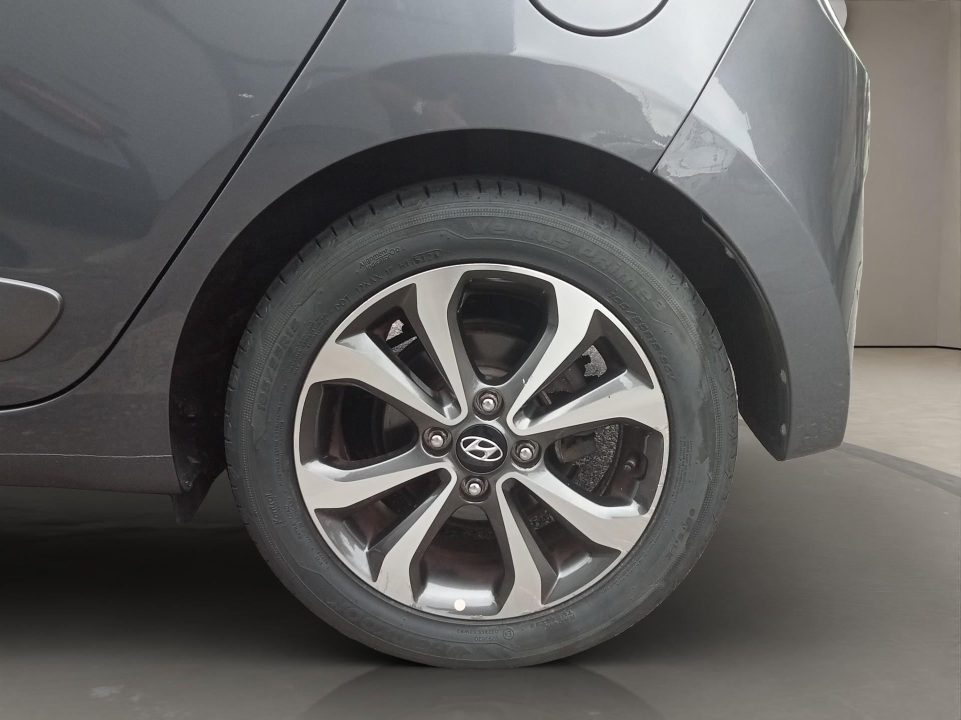 HYUNDAI i10 1.2 Premium-image-8