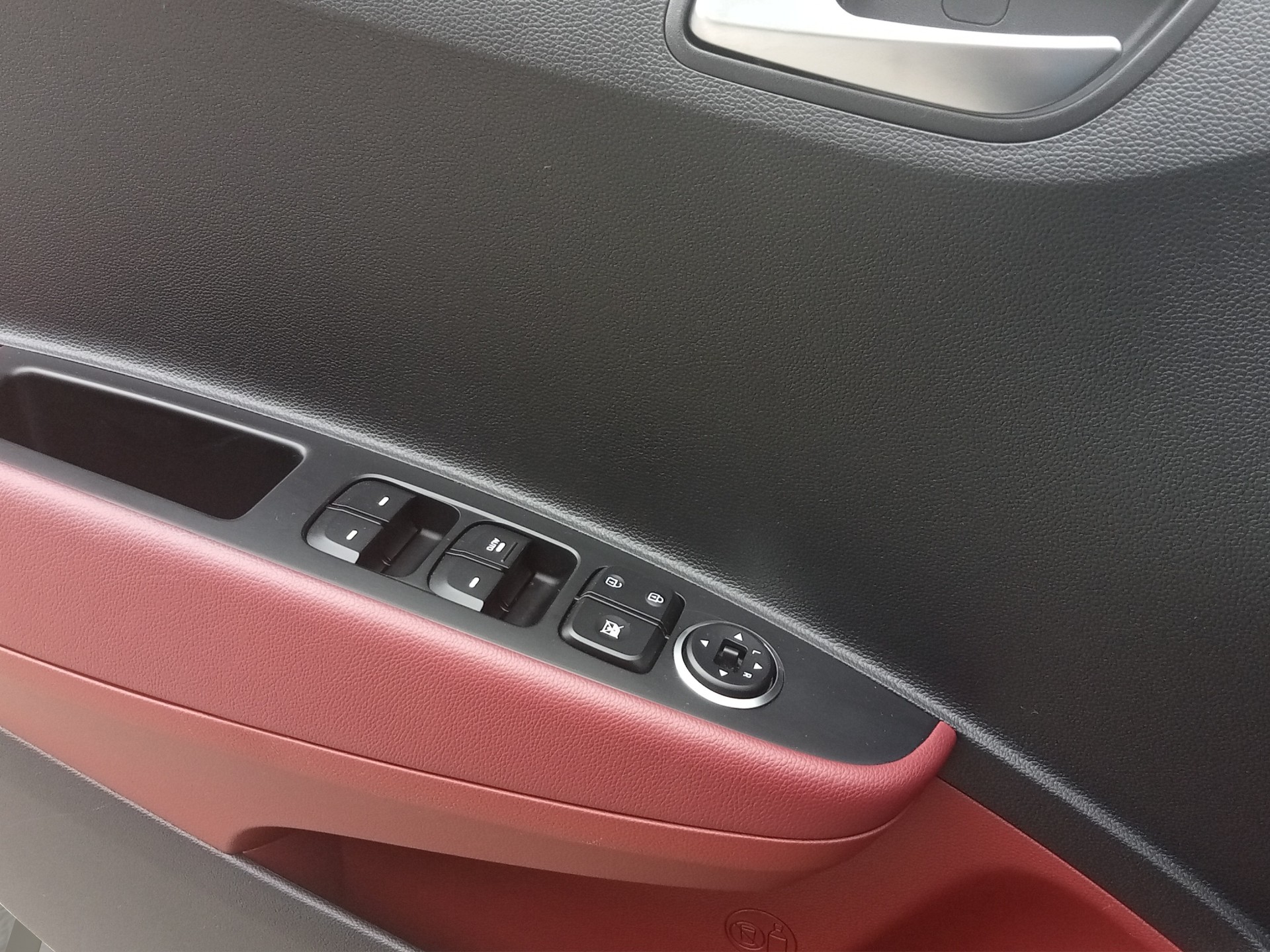 HYUNDAI i10 1.2 Premium-image-16