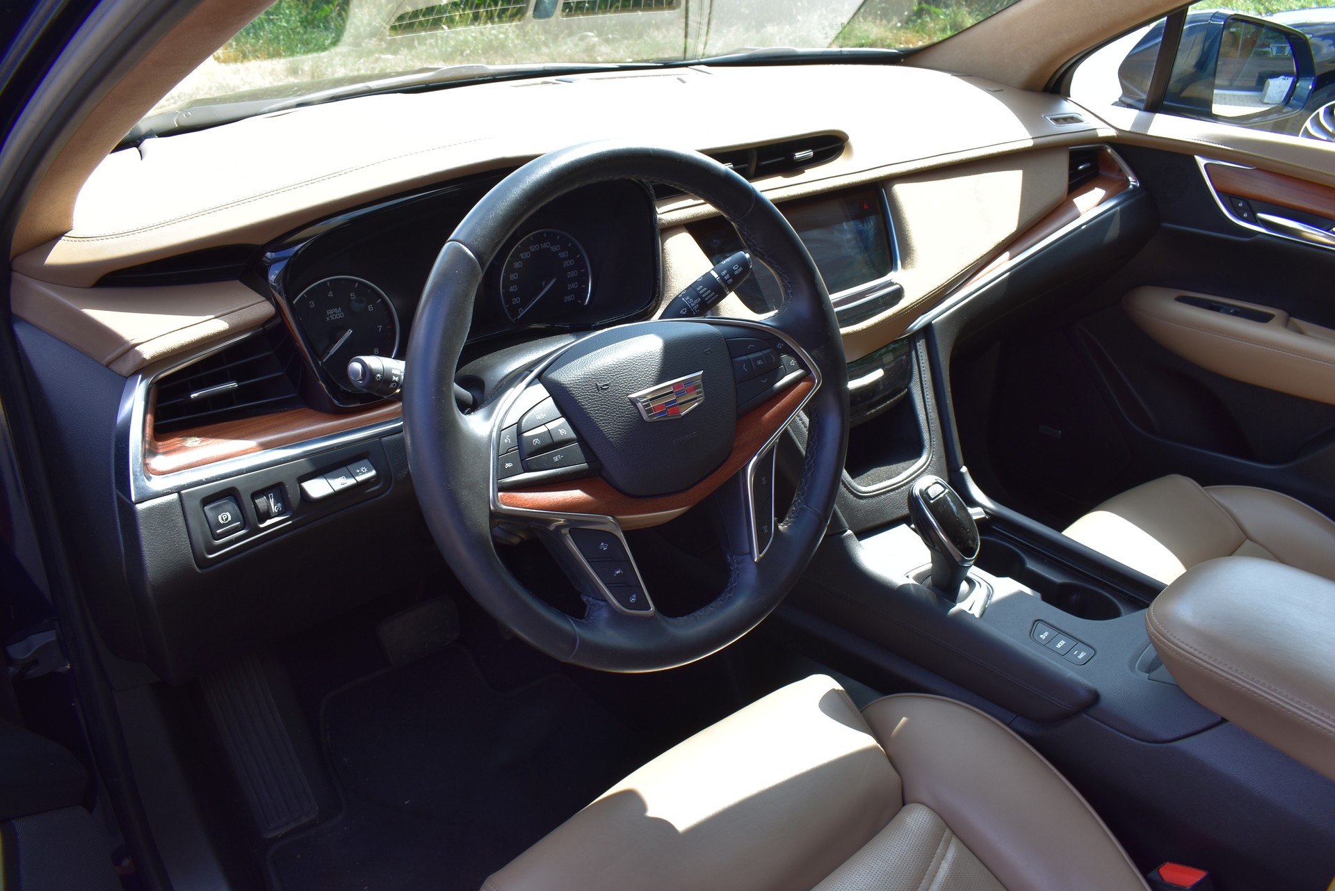 CADILLAC XT5 Crossover 3.6 Platinum Automatic-image-10