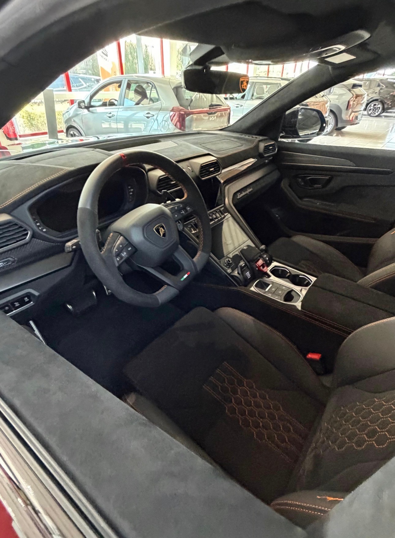 LAMBORGHINI Urus Performante-image-2