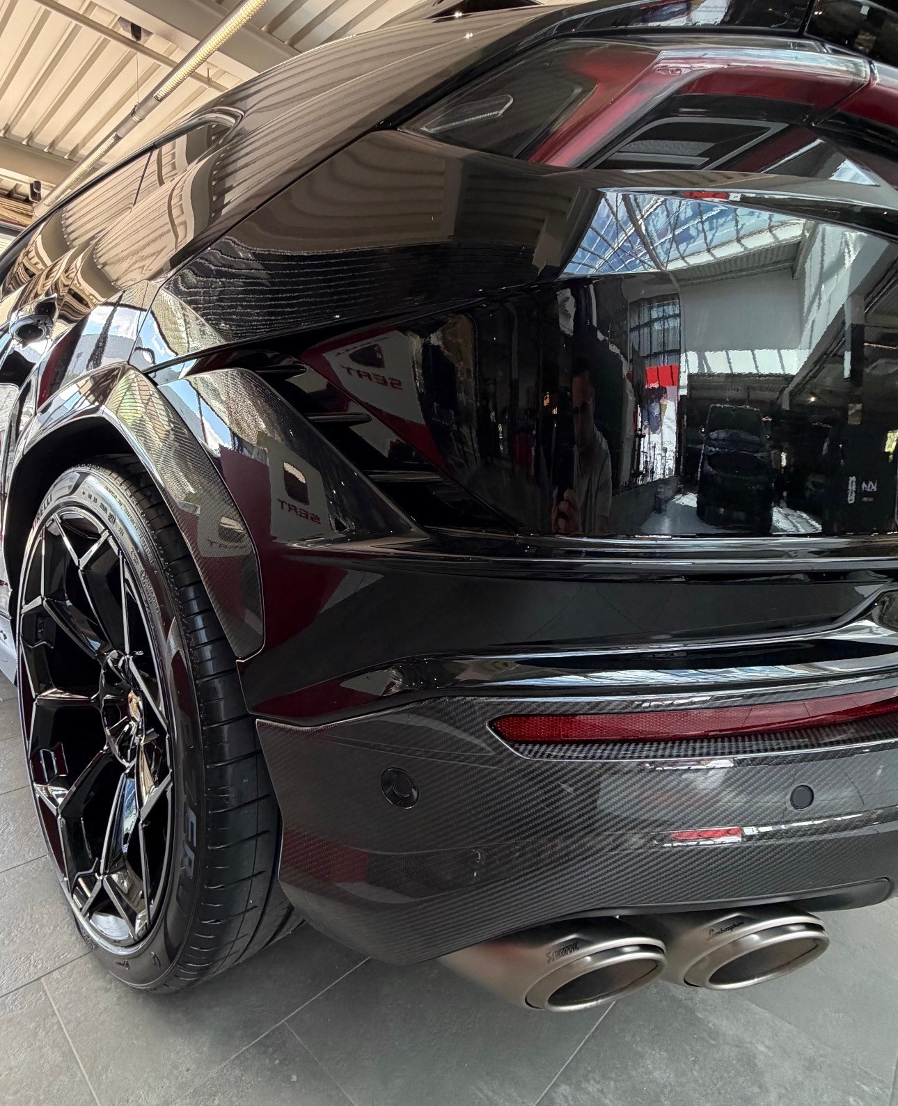 LAMBORGHINI Urus Performante-image-8