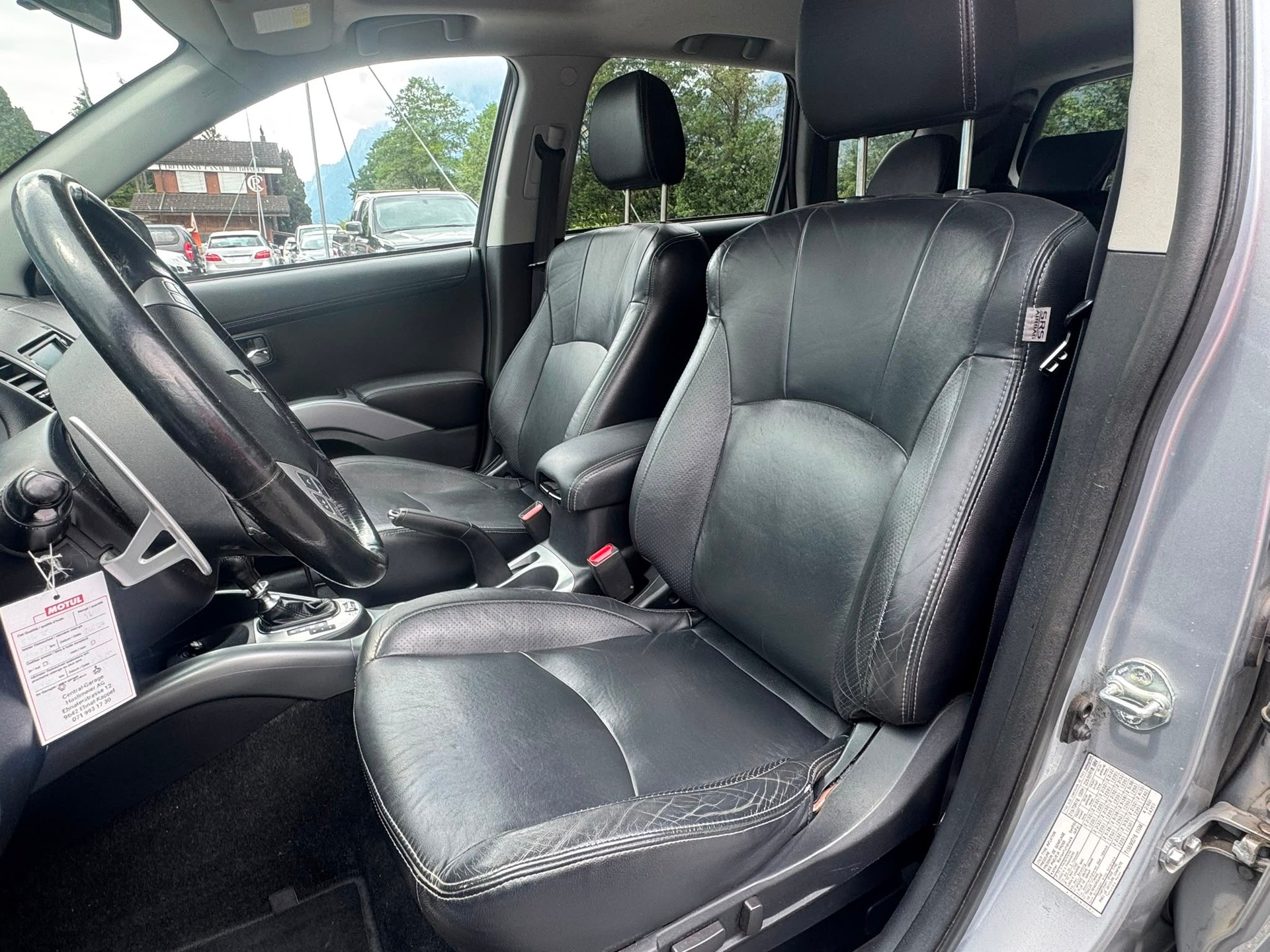 MITSUBISHI Outlander 2.2 DID Navigator 4WD TC-SST-image-4