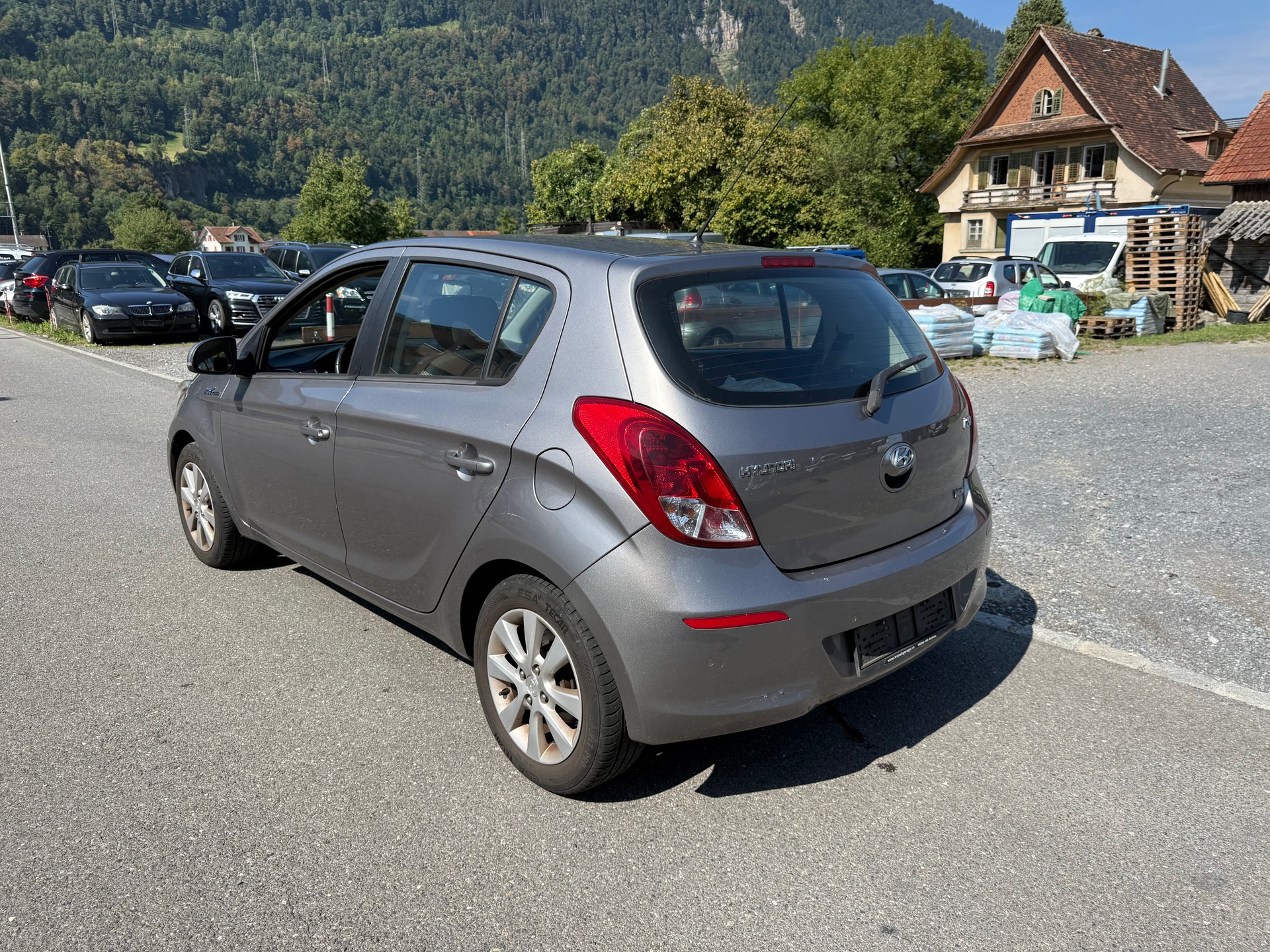 HYUNDAI i20 1.4 Style-image-3