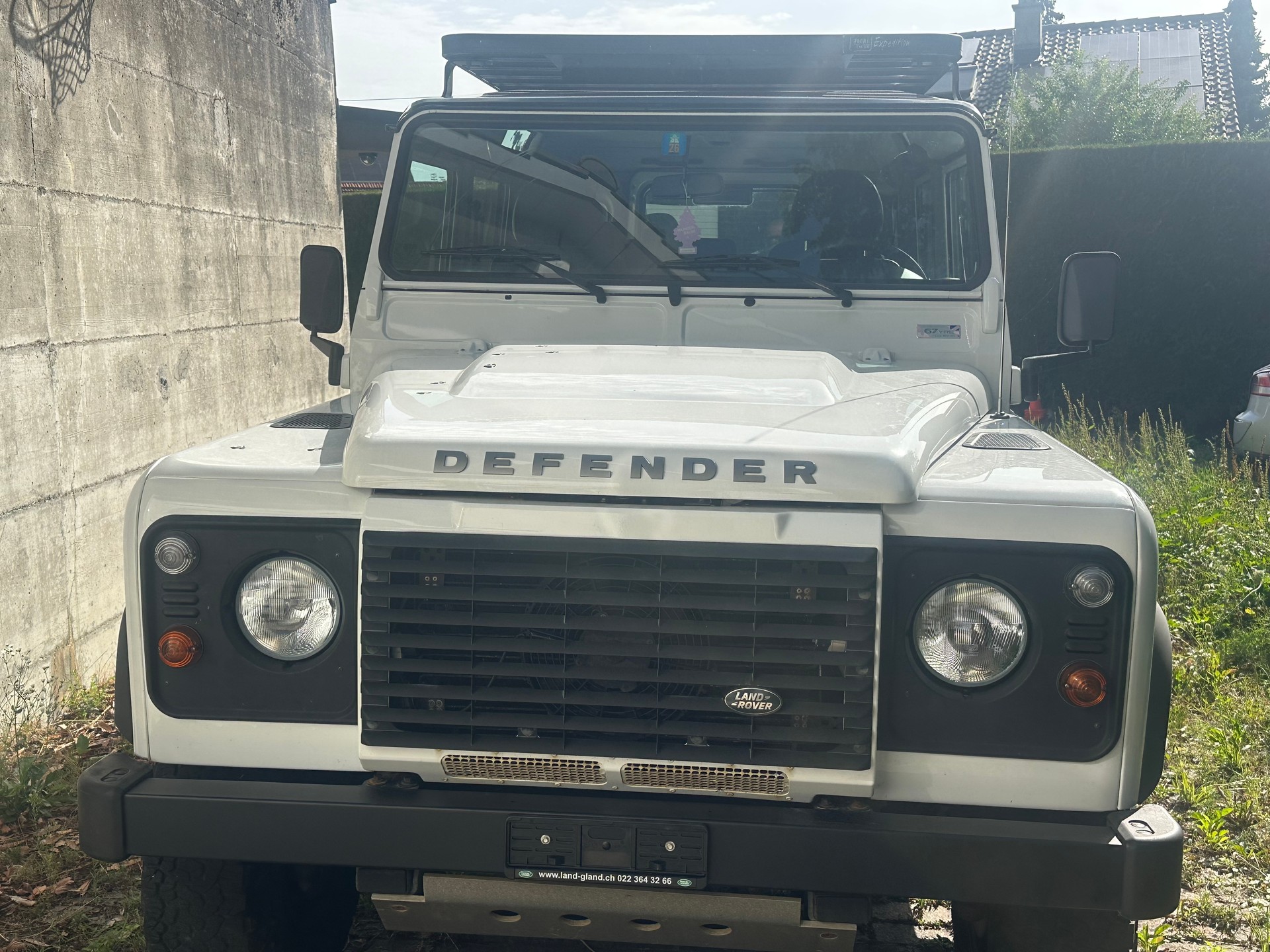 LAND ROVER 2.2 TD4 SW Legend-image-1