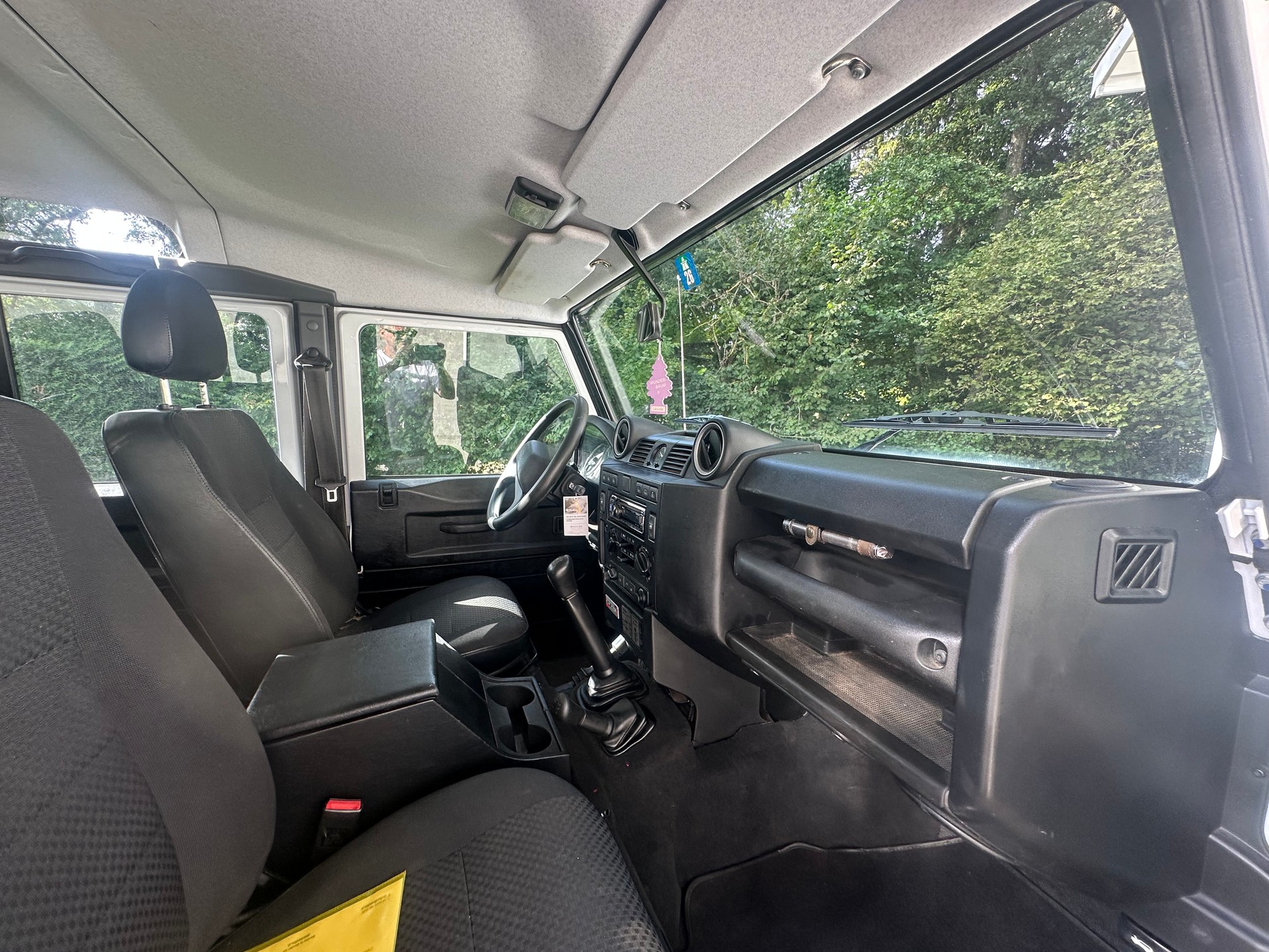 LAND ROVER 2.2 TD4 SW Legend-image-6