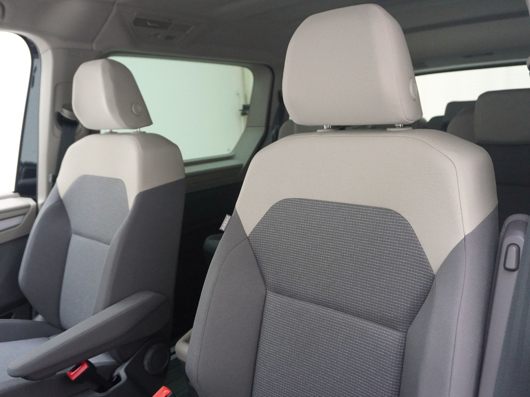 VW Multivan lang 1.5 TSI eHybrid Life 4Motion DSG-image-13