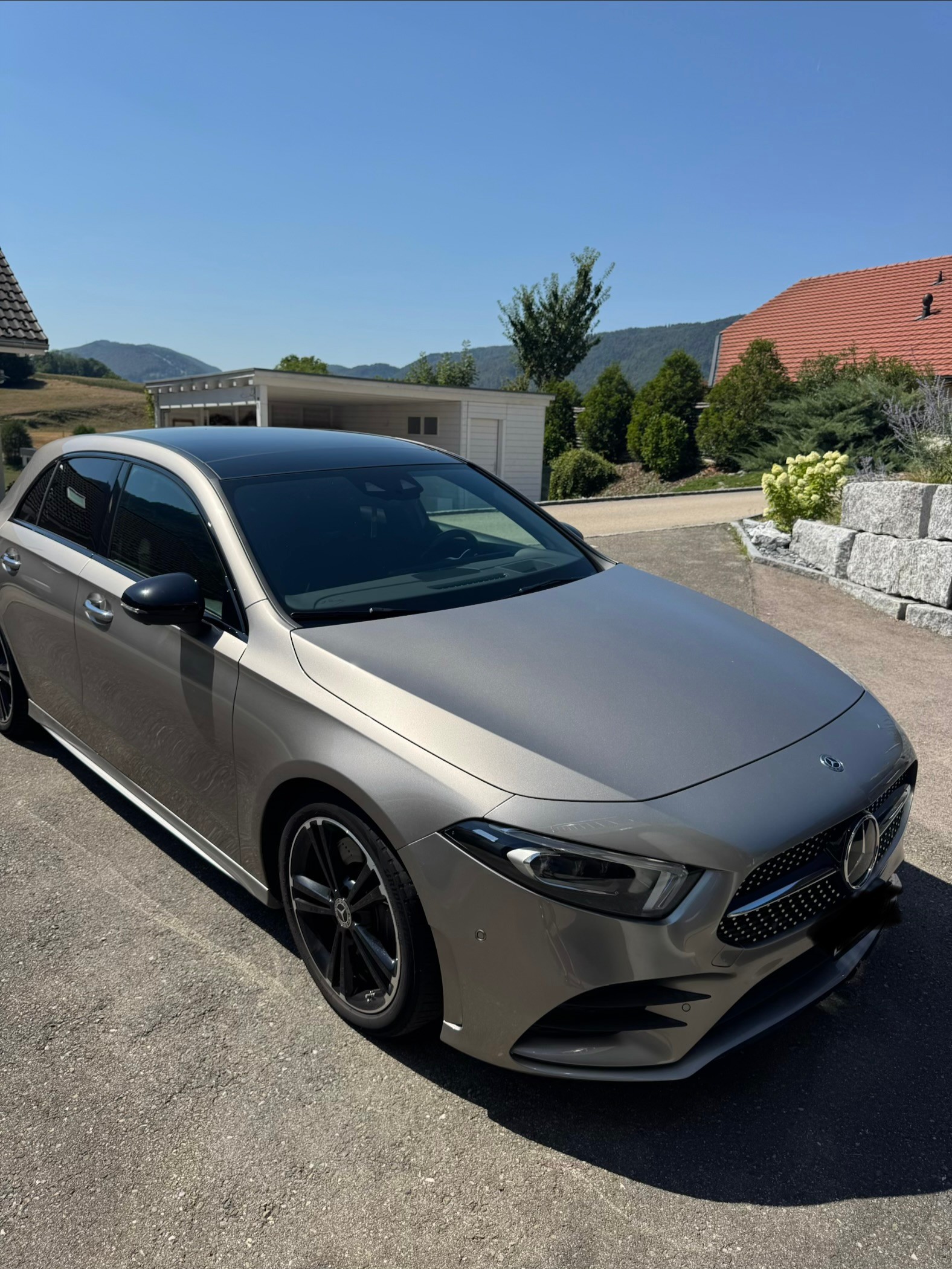 MERCEDES-BENZ A 250 AMG Line 4m-image-1