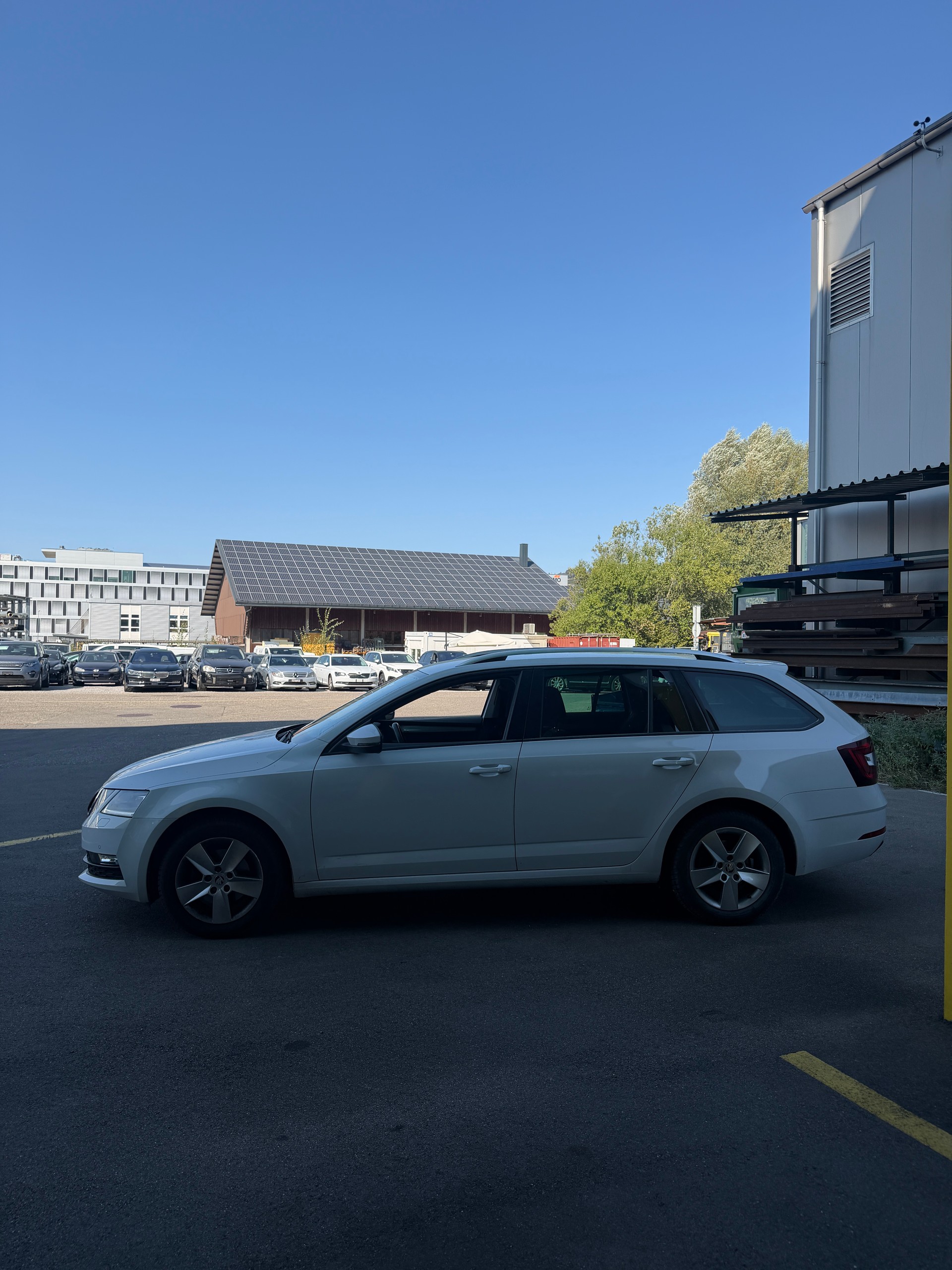 SKODA Octavia Combi 1.4 TSI G-tec Style CNG DSG-image-3