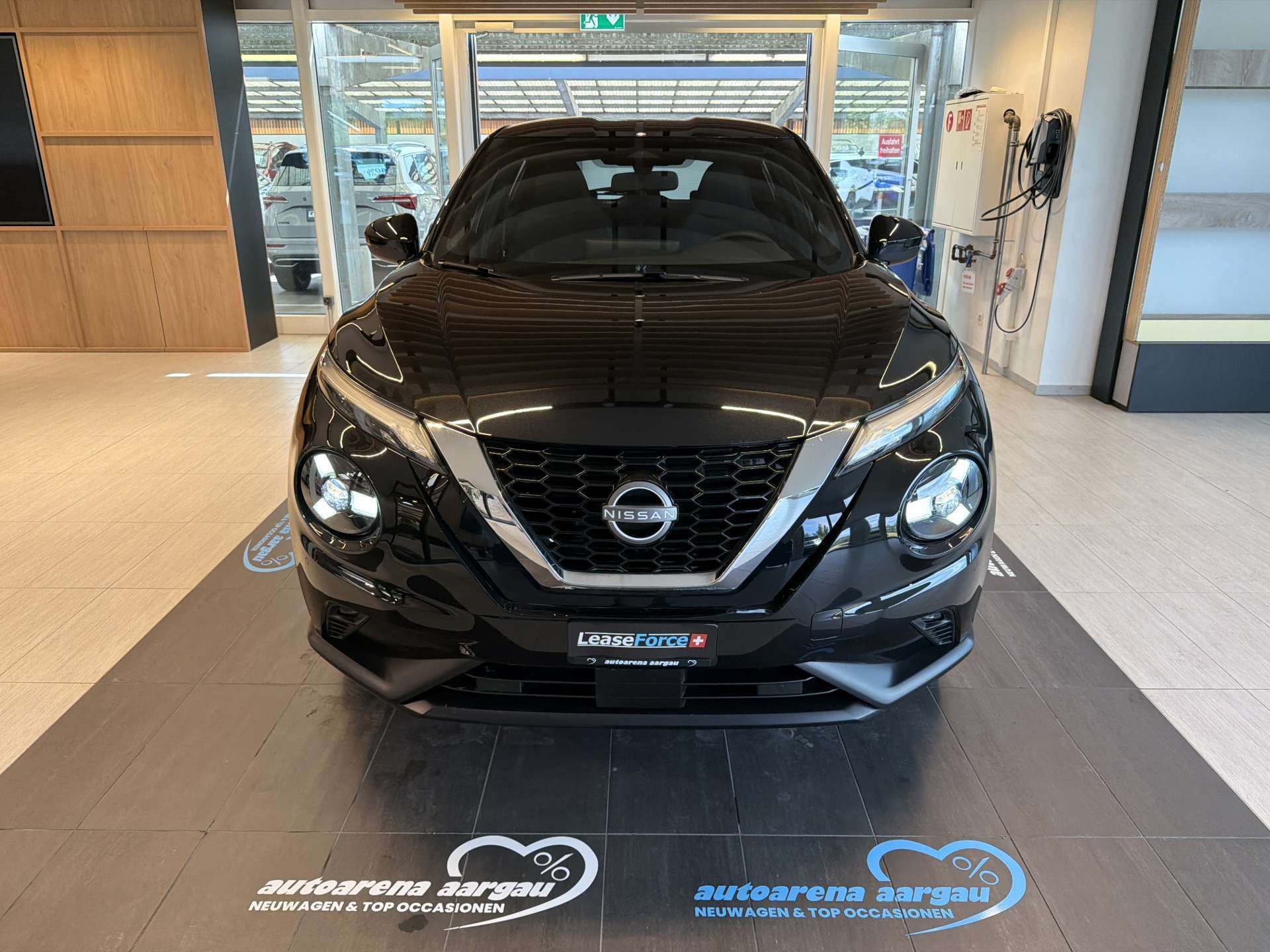 NISSAN Juke 1.0 DIG-T N-Connecta DCT-Automat-image-10