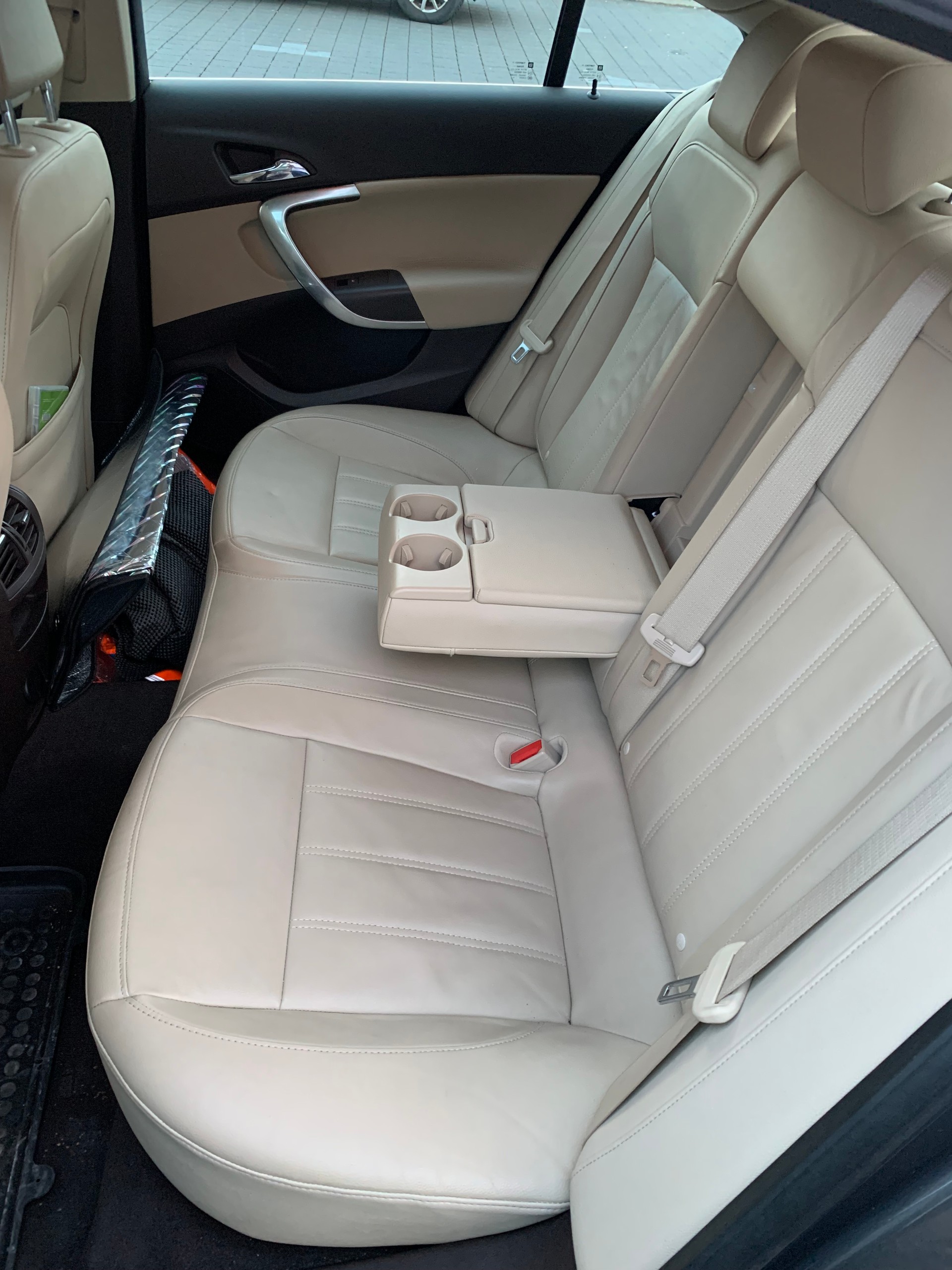 OPEL Insignia 2.0 Turbo Edition Automatic-image-6
