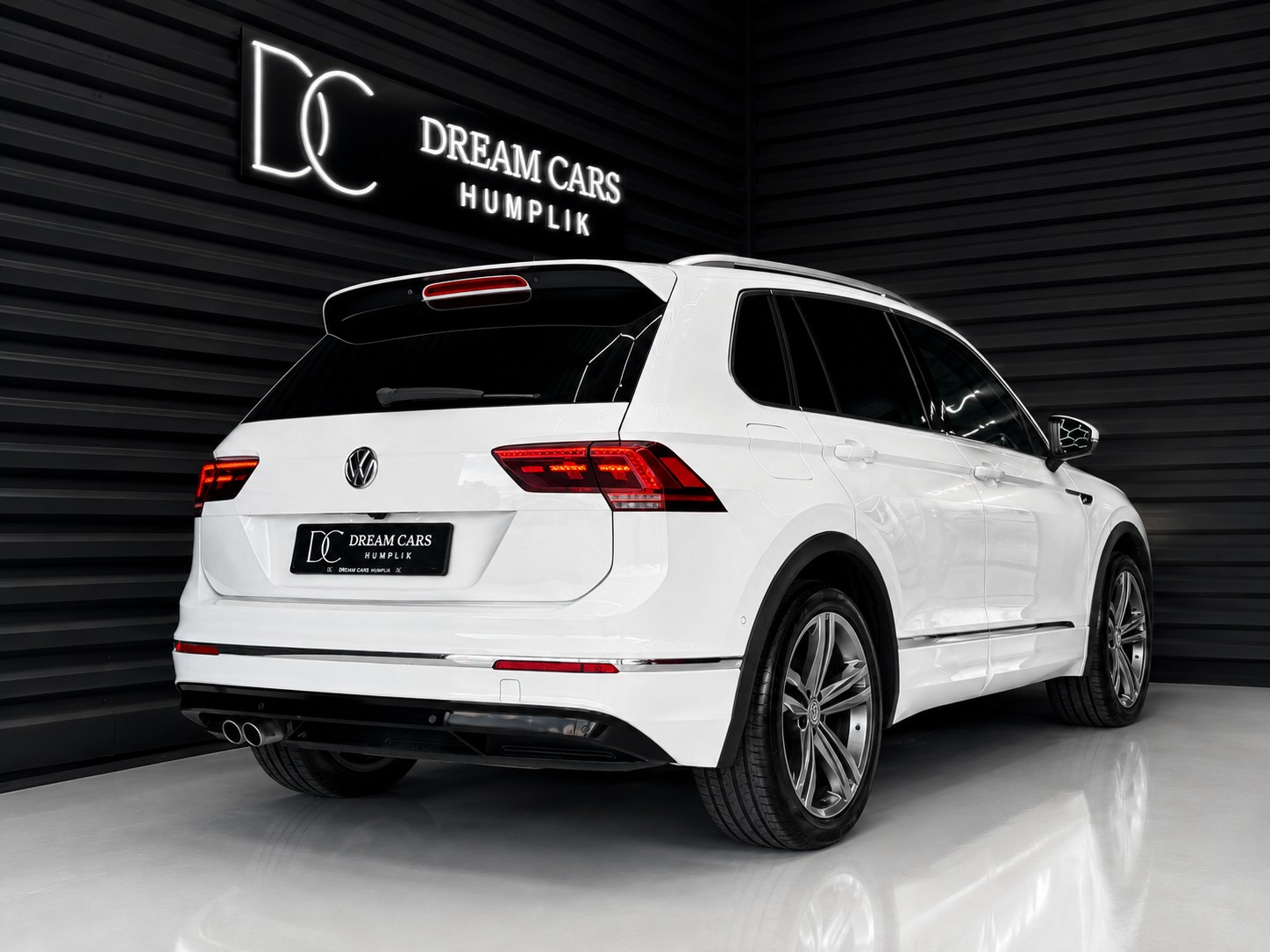 VW Tiguan 2.0TSI R-Line Highline 4Motion DSG (CH)-image-5