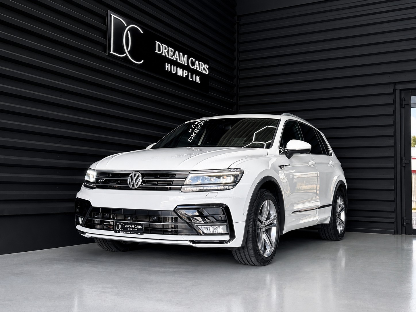 VW Tiguan 2.0TSI R-Line Highline 4Motion DSG (CH)-image-1