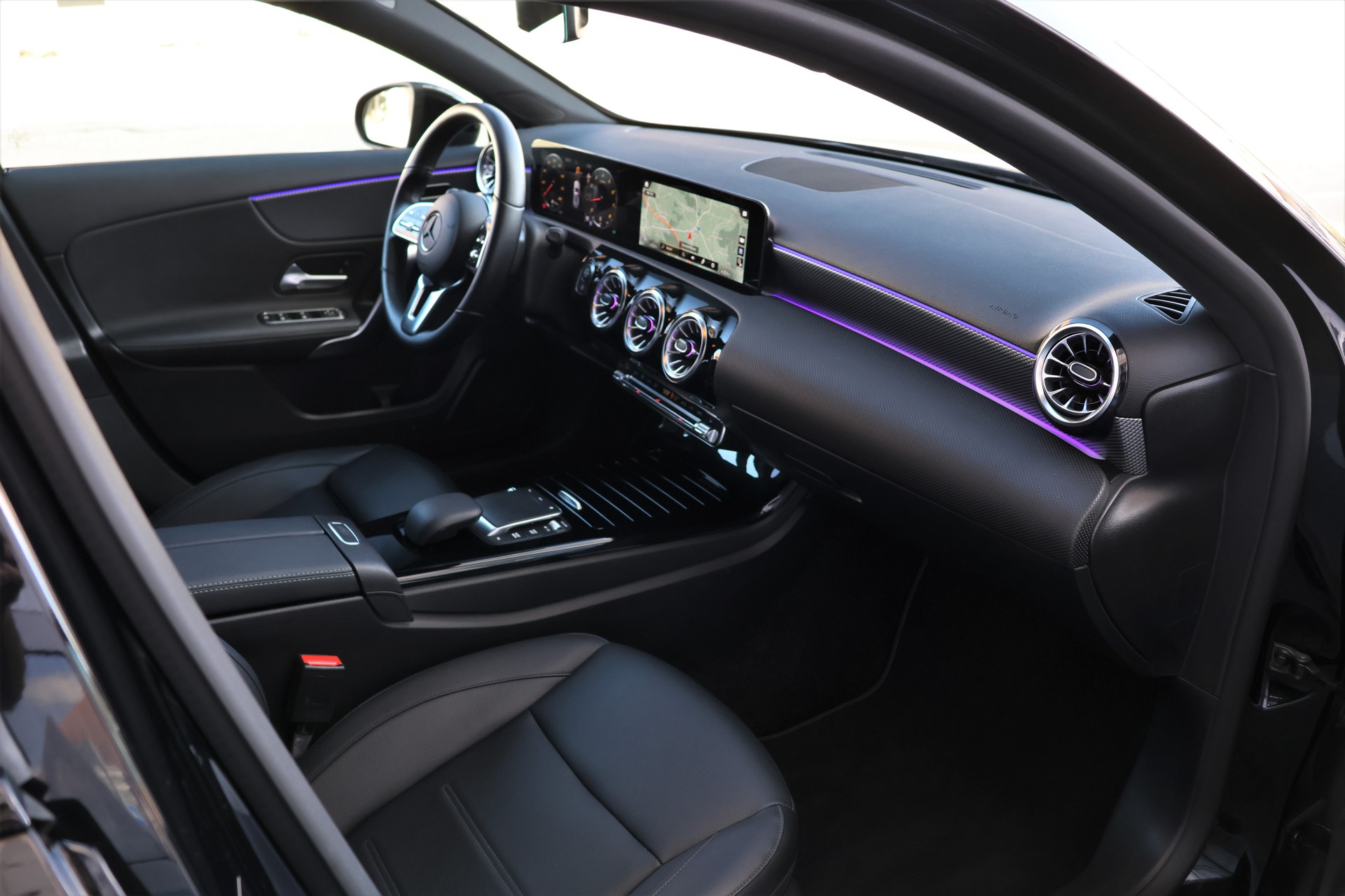 MERCEDES-BENZ A 180 Night Star 7G-DCT (CH)-image-16