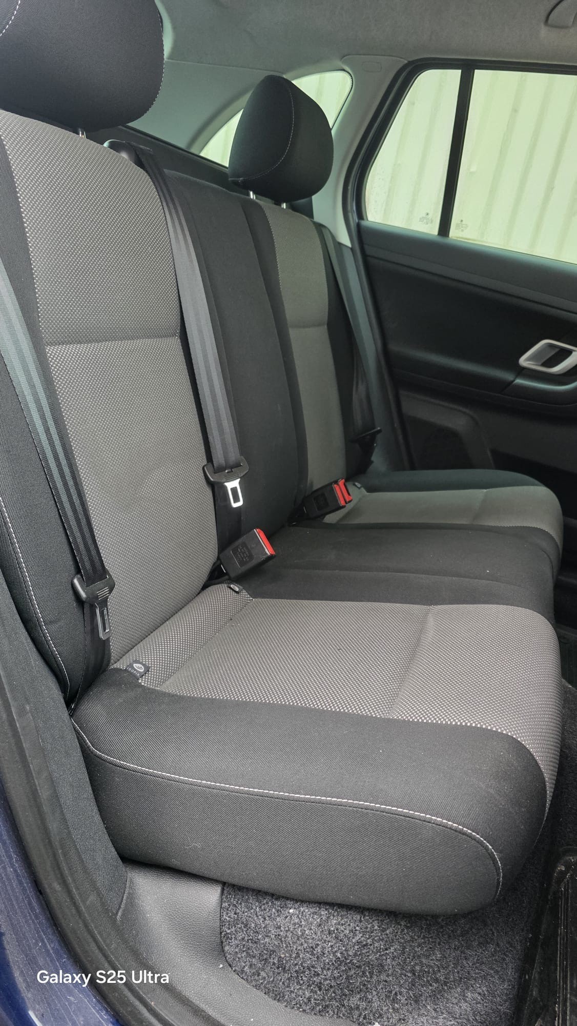 SKODA Fabia 1.6 Elegance-image-6