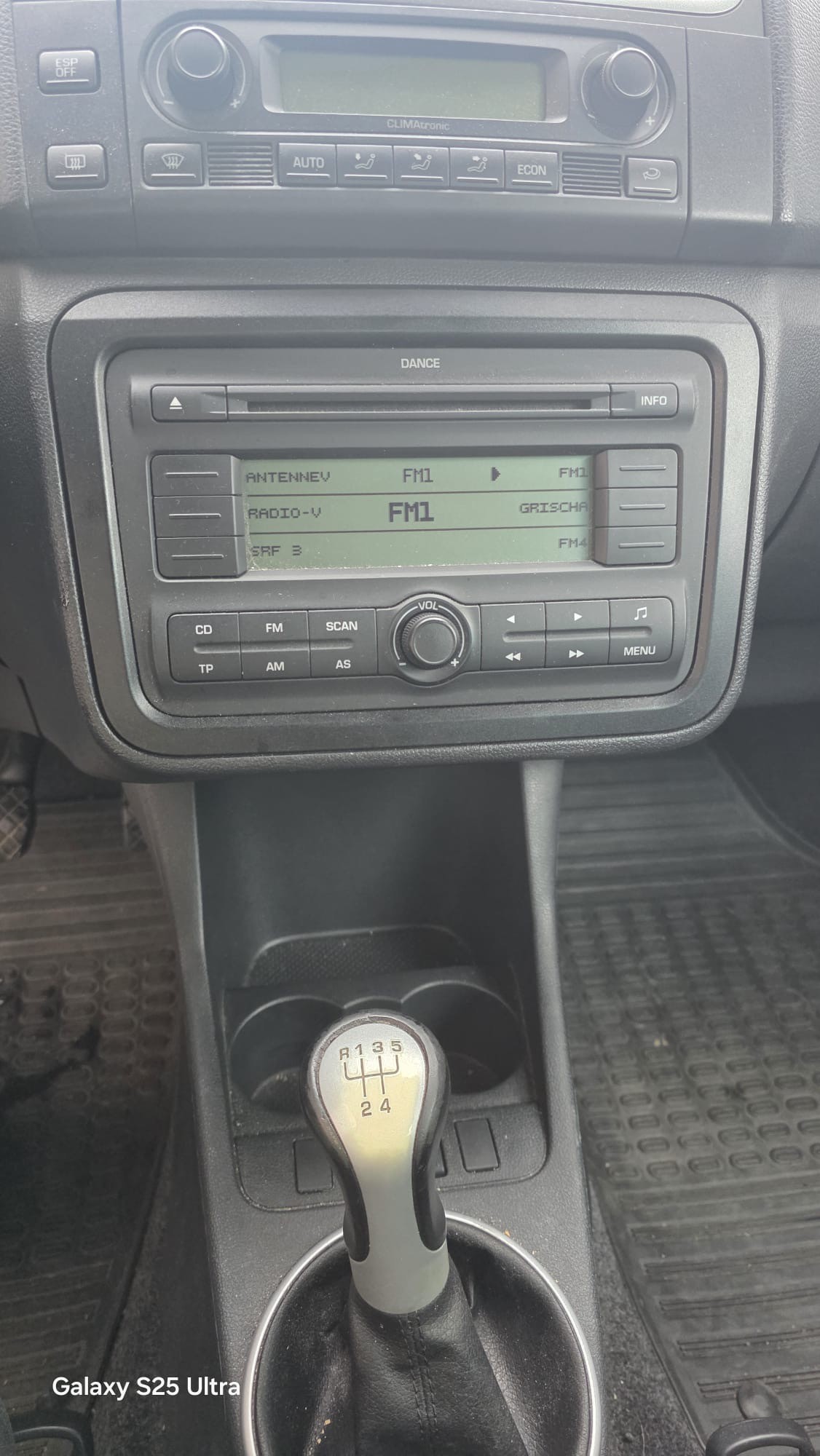 SKODA Fabia 1.6 Elegance-image-10