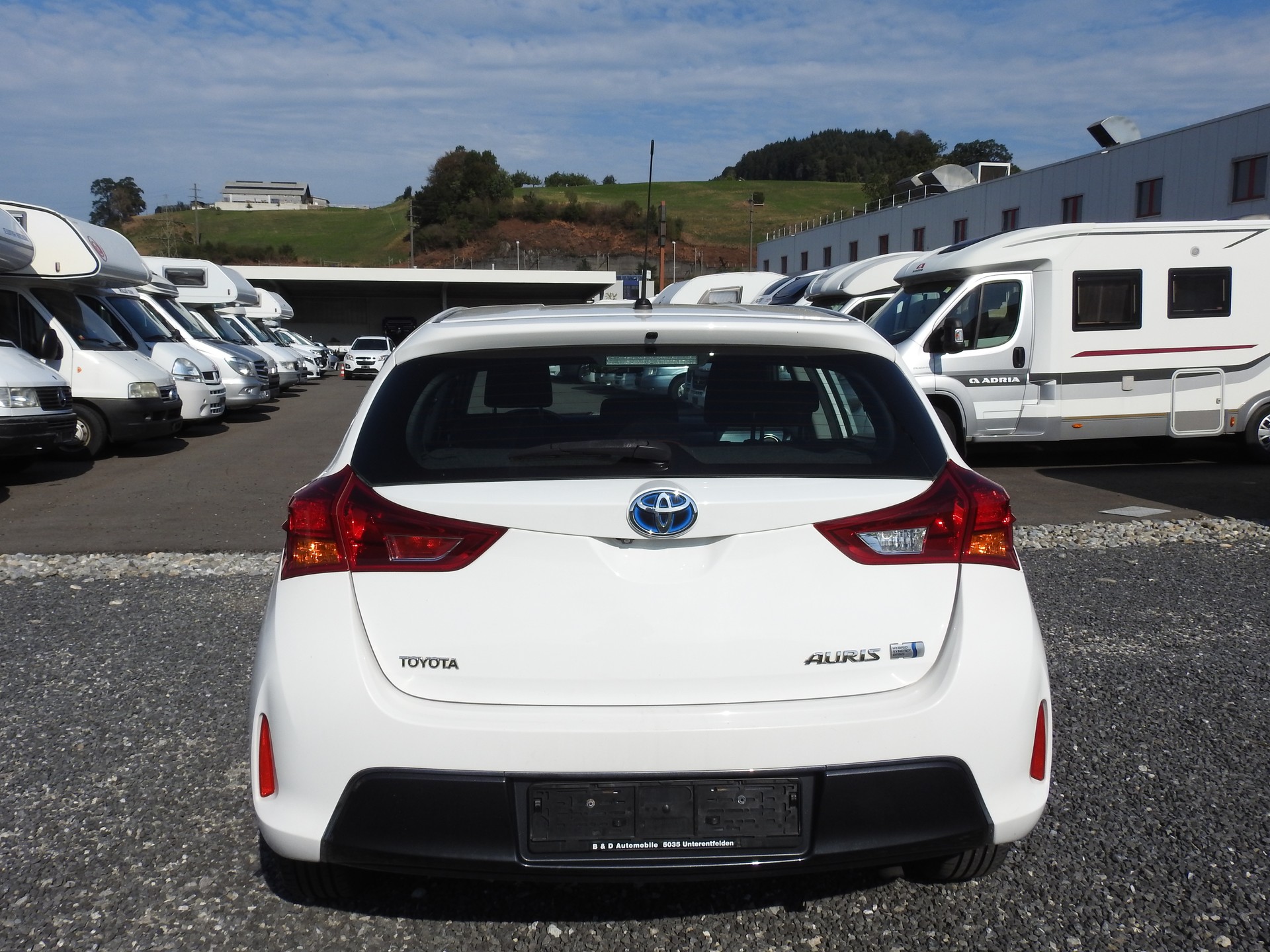 TOYOTA Auris 1.8 16V HSD Linea Luna-image-4