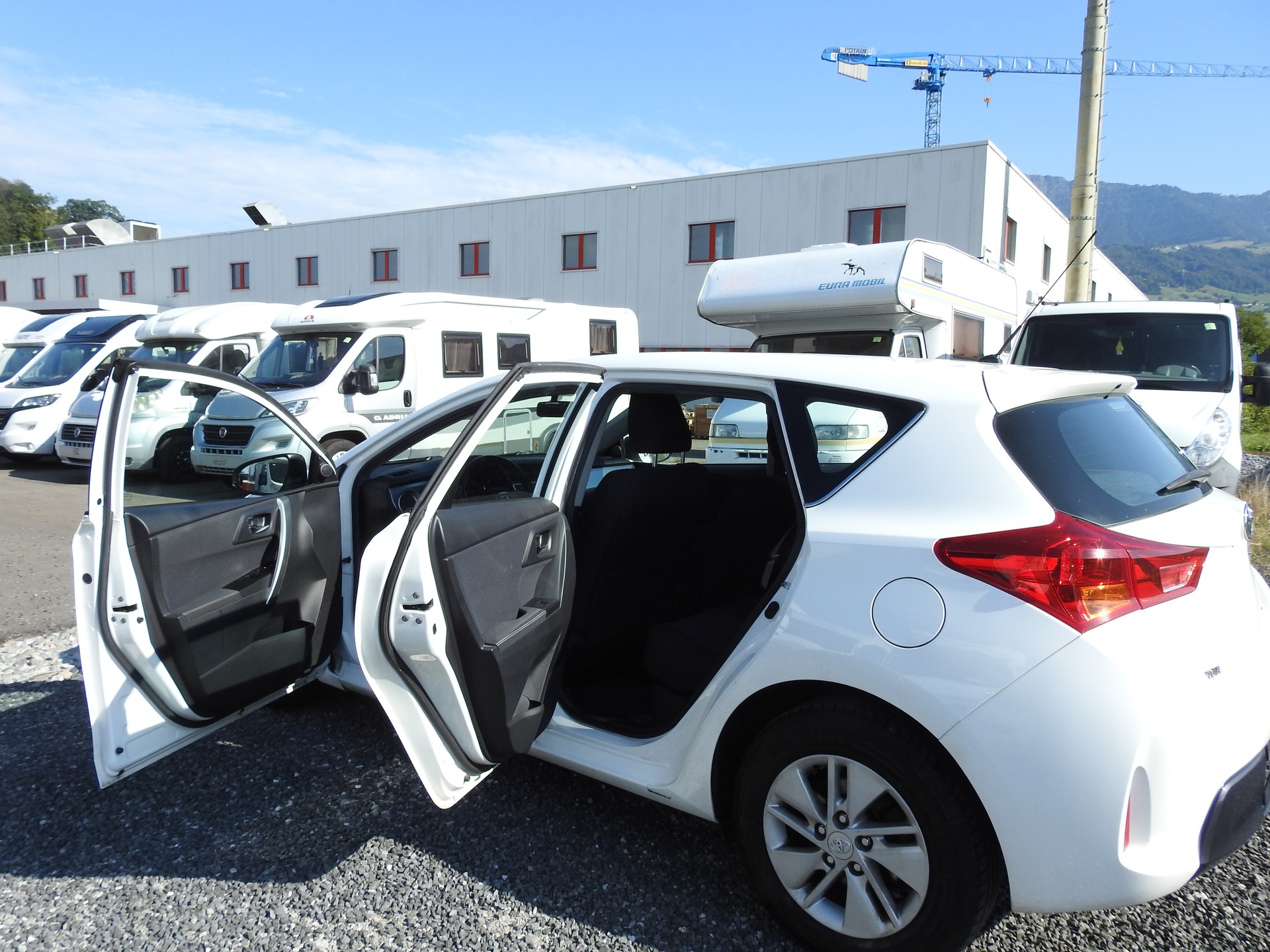 TOYOTA Auris 1.8 16V HSD Linea Luna-image-14