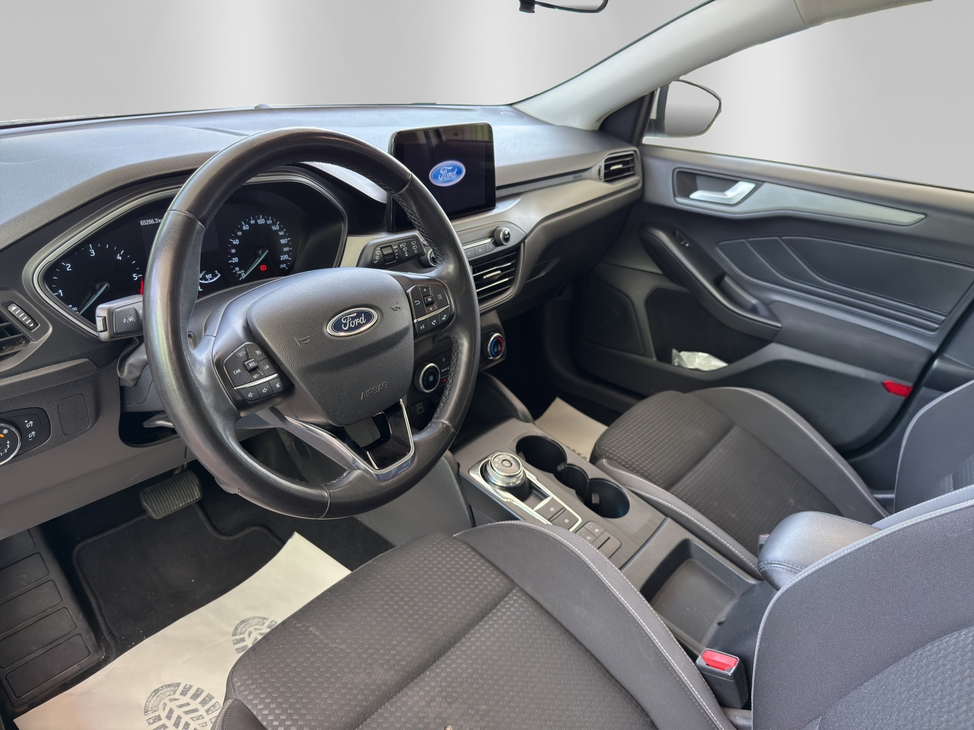 FORD Focus 1.5 TDCi Cool Connect Automatic-image-7
