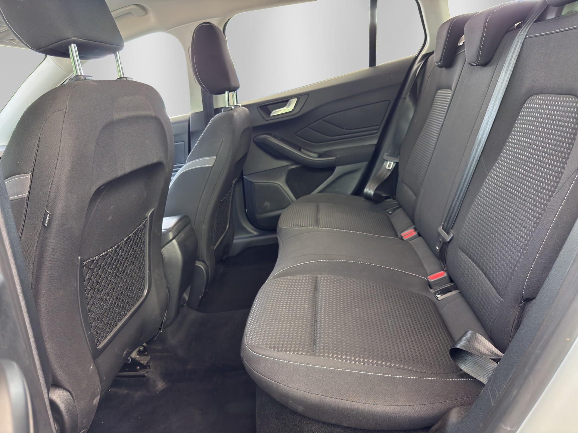 FORD Focus 1.5 TDCi Cool Connect Automatic-image-13