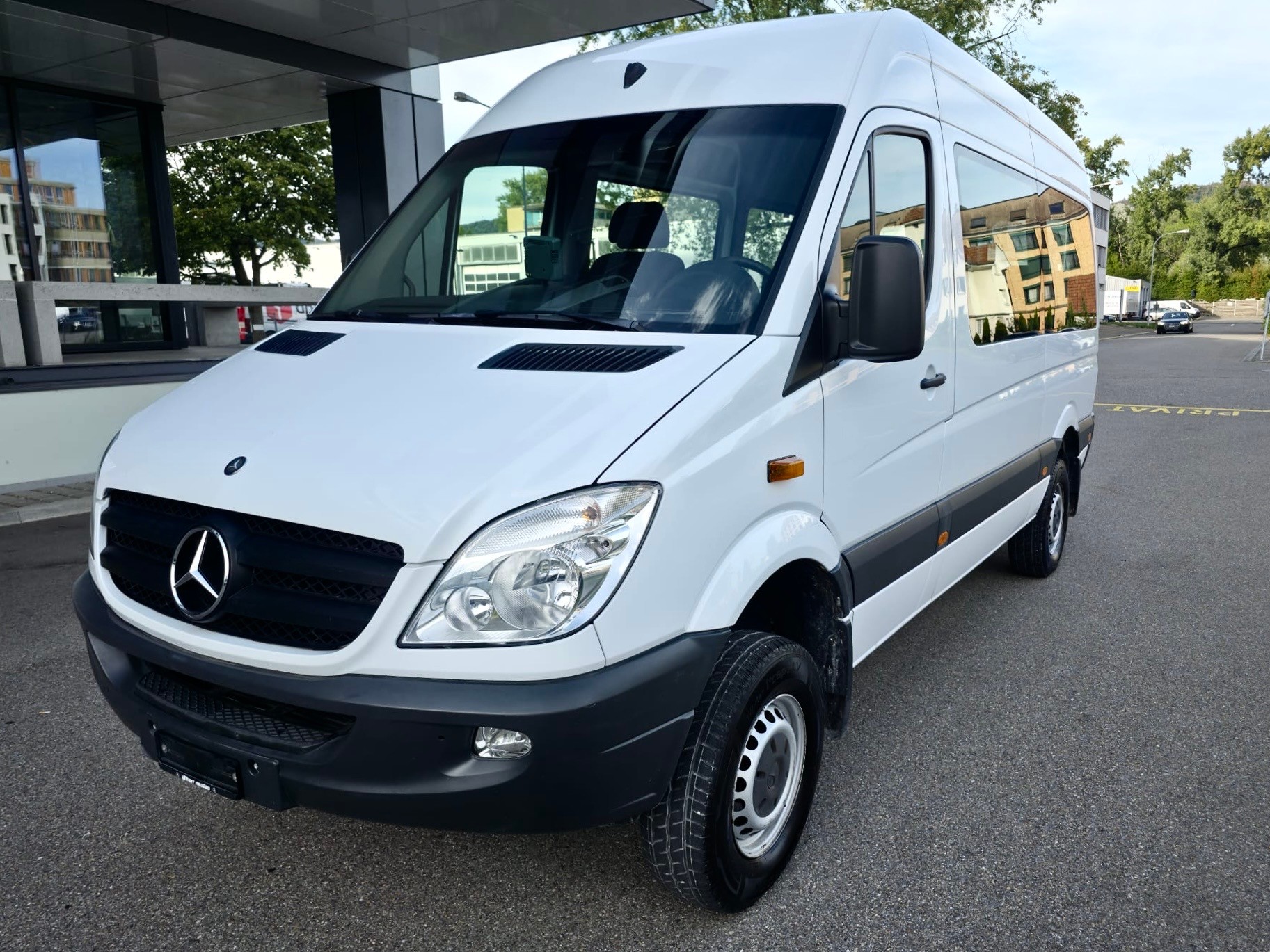 MERCEDES-BENZ Sprinter Schulbus 316 CDI Standard 4x4-image-0