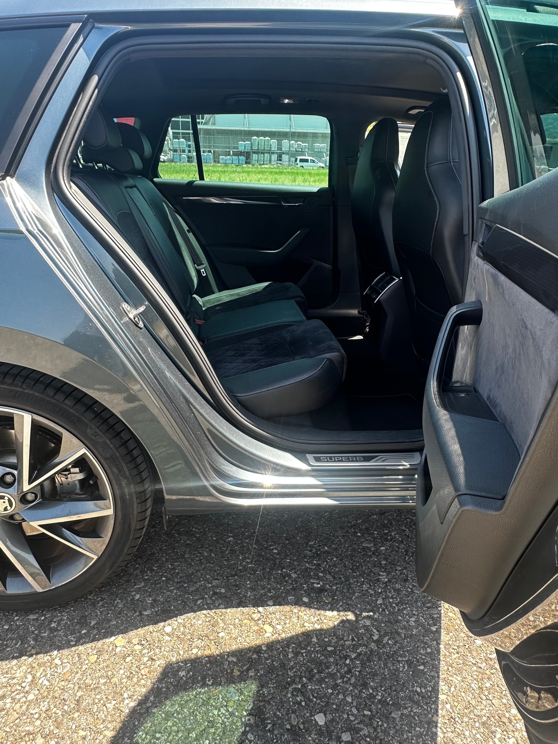 SKODA 2.0 TSI 280 SportLine+ 4x4 DSG-image-7